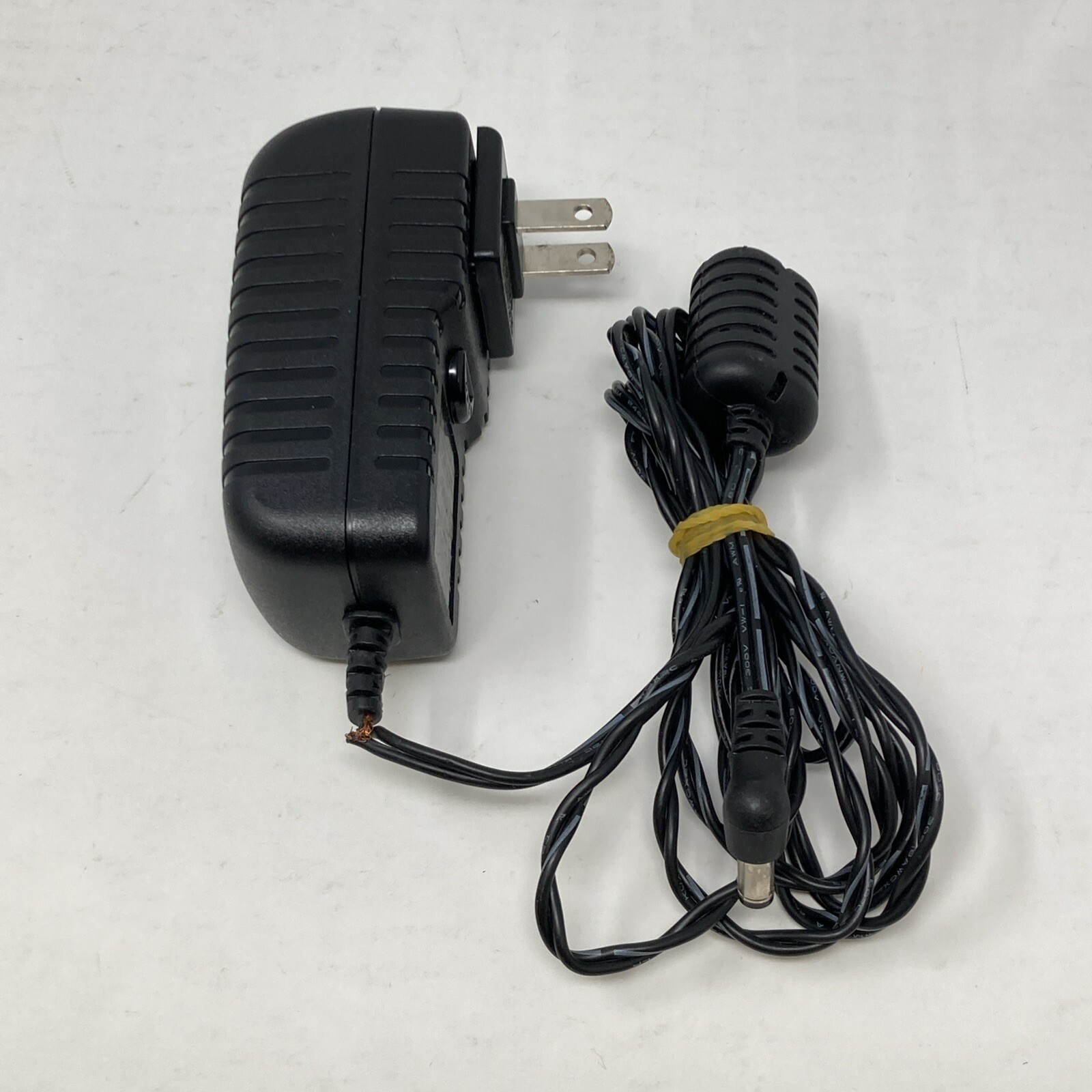 Gaems G155 Portable Monitor Not Working For Parts As Is (A0A)