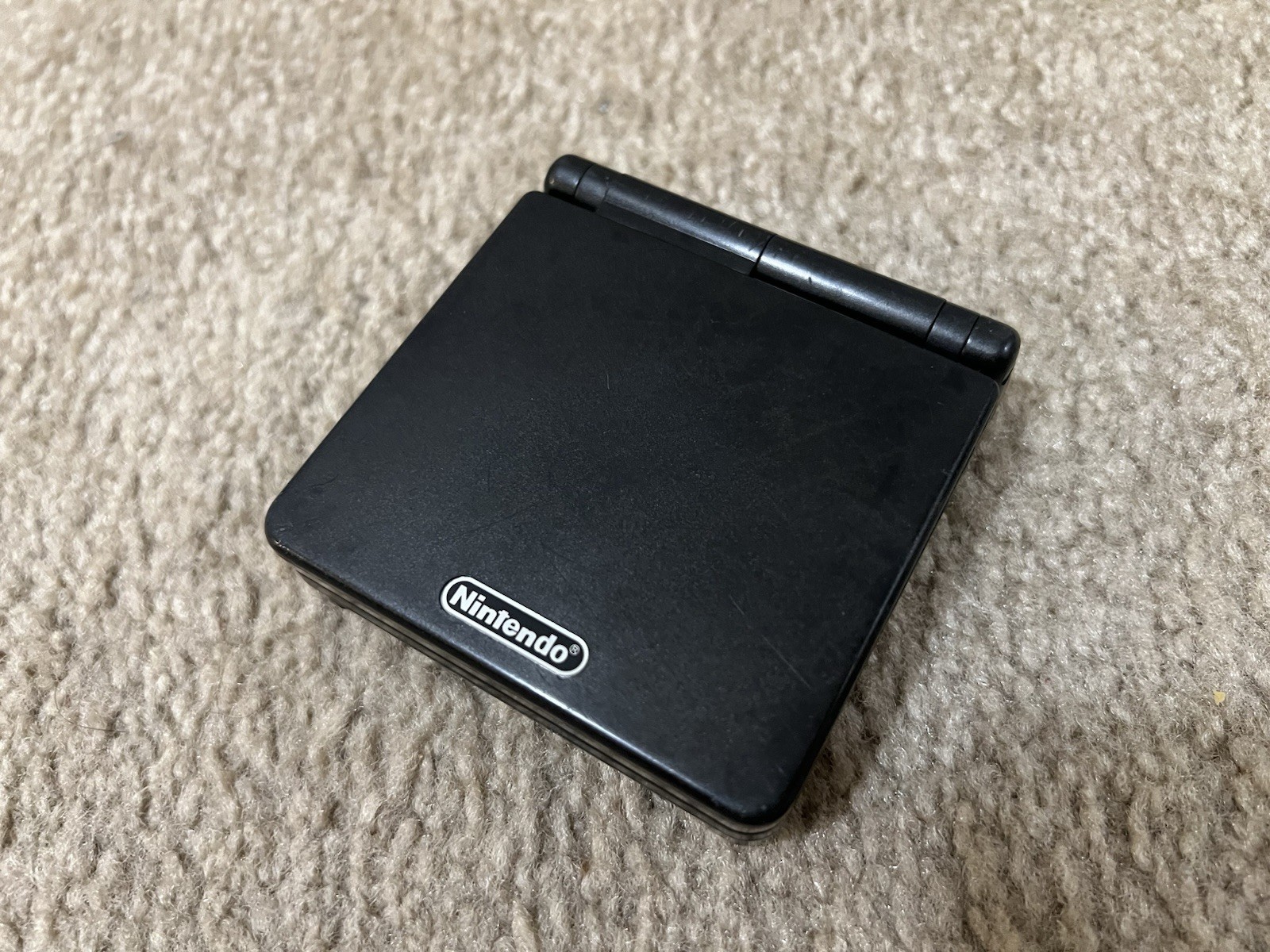 Nintendo Game Boy Advance SP Onyx Black Handheld Console – Turns on – read desc