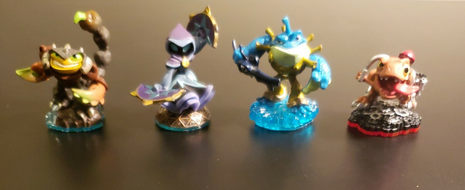 Skylanders Lot Of 4 Scorp, Star Strike, Rip Tide, Chopper