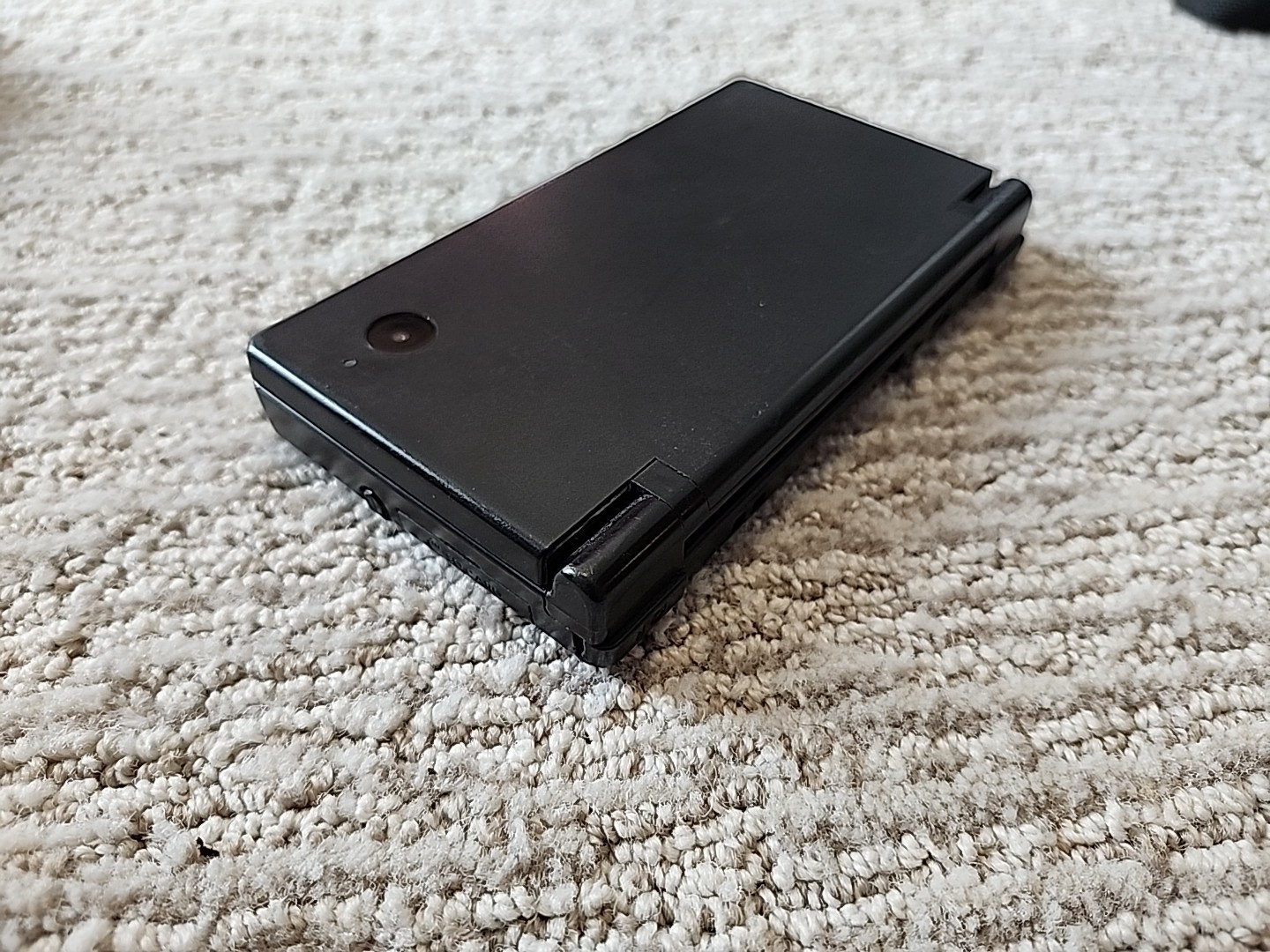 Nintendo DSi Black Handheld Console System Bundle – Tested With Case & 6 Games!