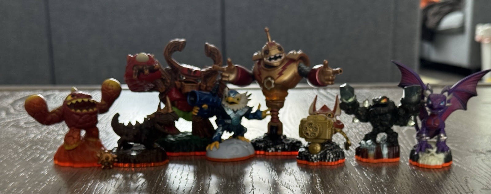 Skylanders Collectible Figures – Lot of 8