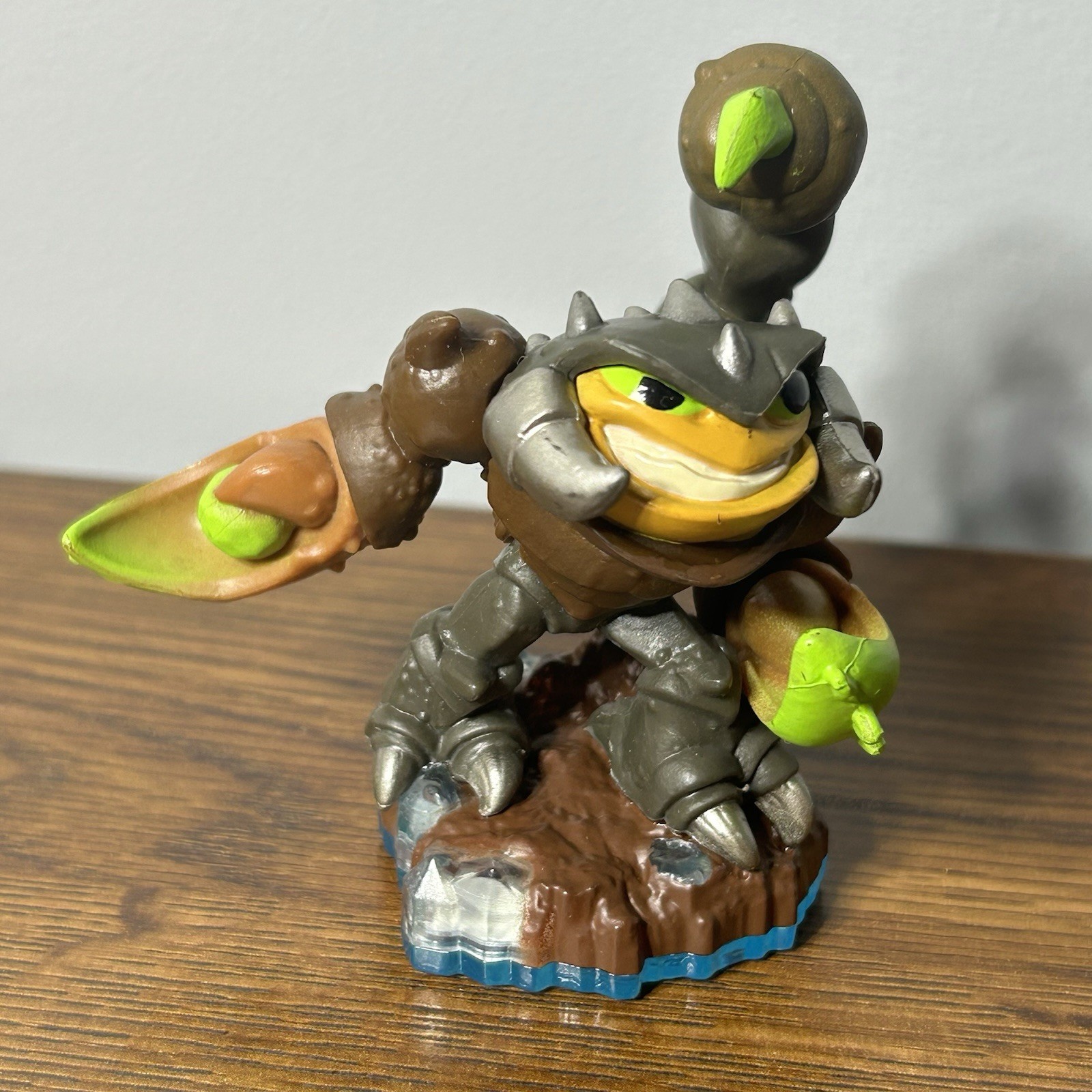 Skylander Swappable Swap Force Scorp Warnado Knock Out Mega Ram Figures Lot of 7