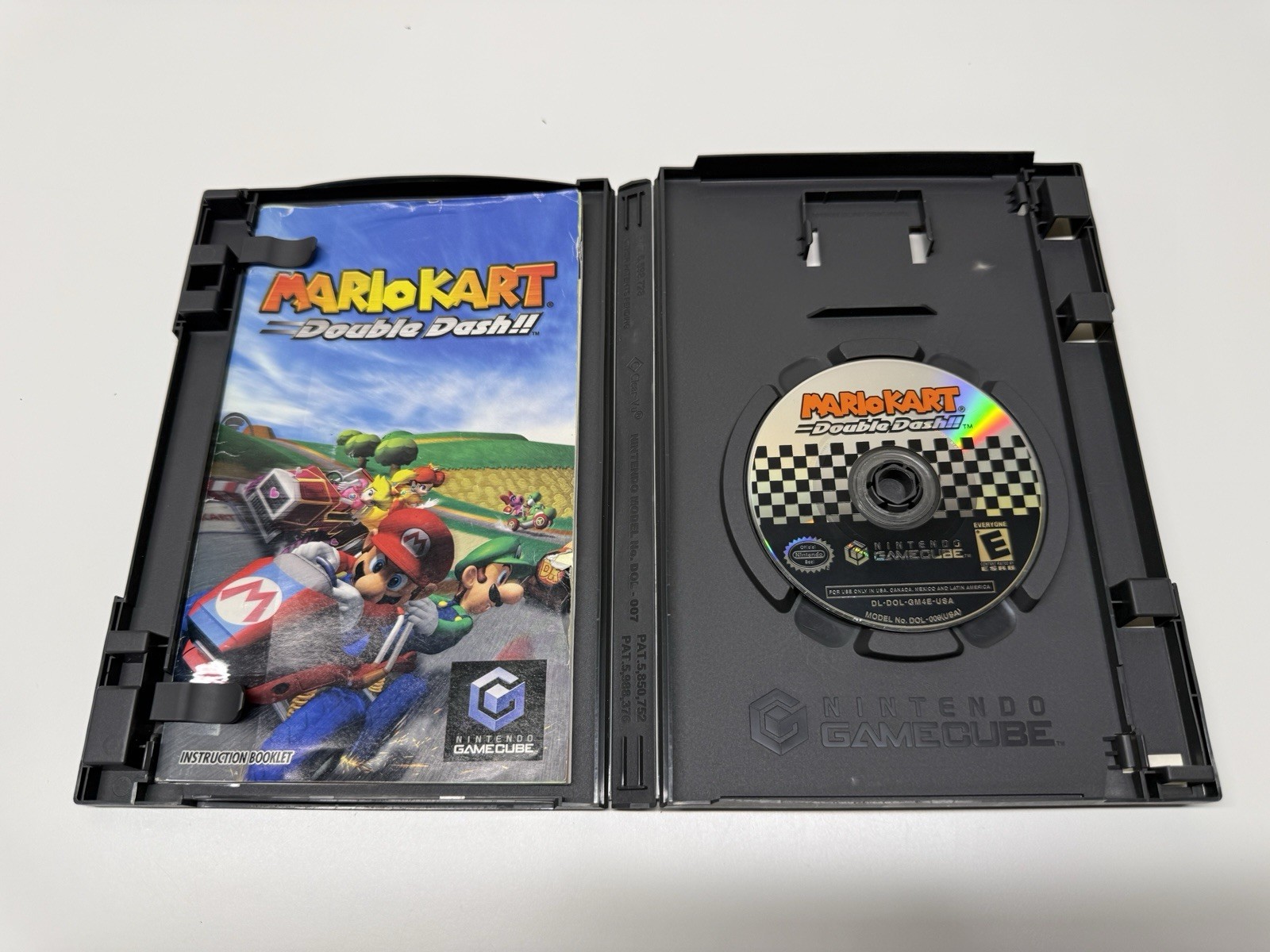 Mario Kart: Double Dash!! (Nintendo GameCube, 2003) CIB Complete Pristine Disc