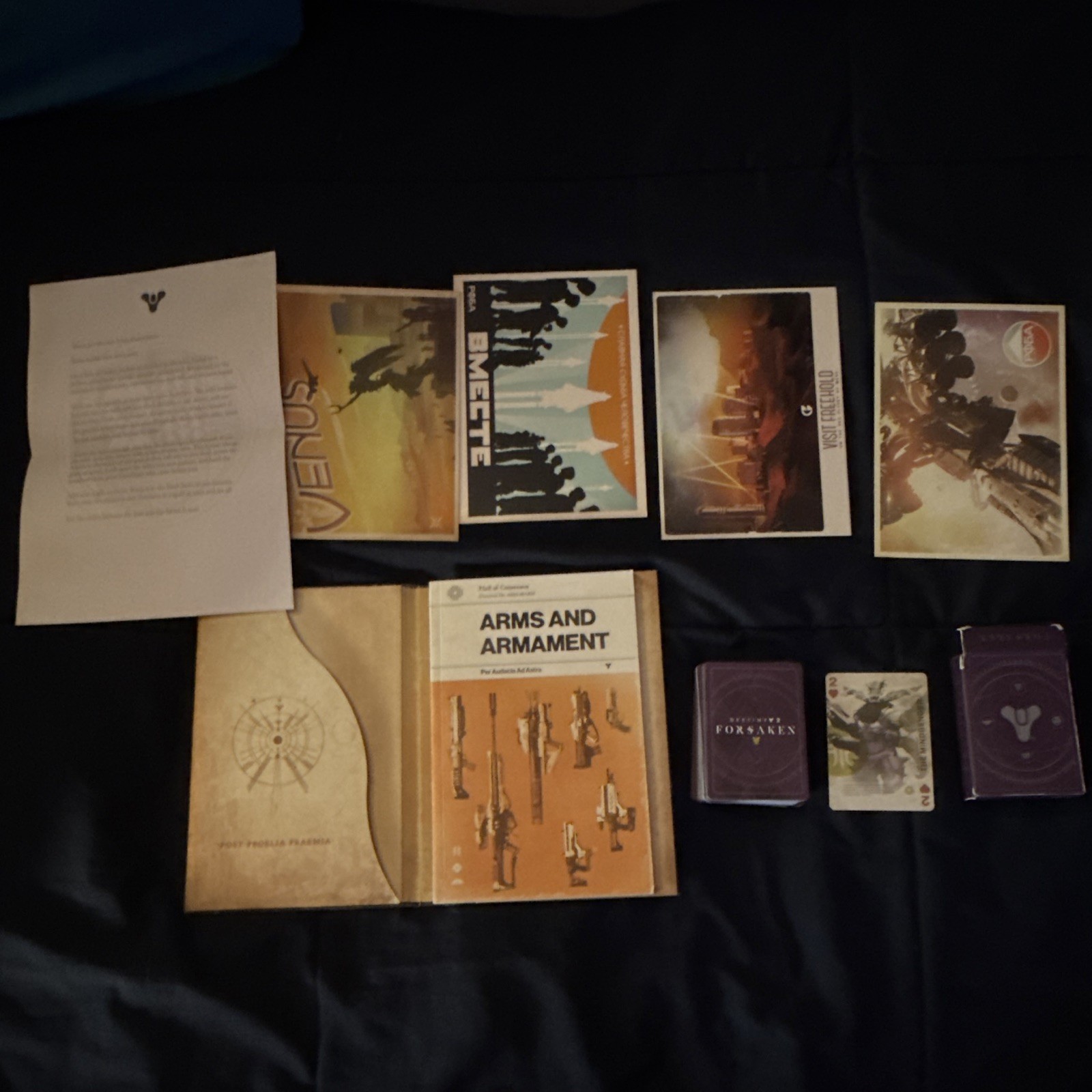 Bungie Destiny 2 Forsaken Collectible Set: Playing Cards, Deck Box, Booklet