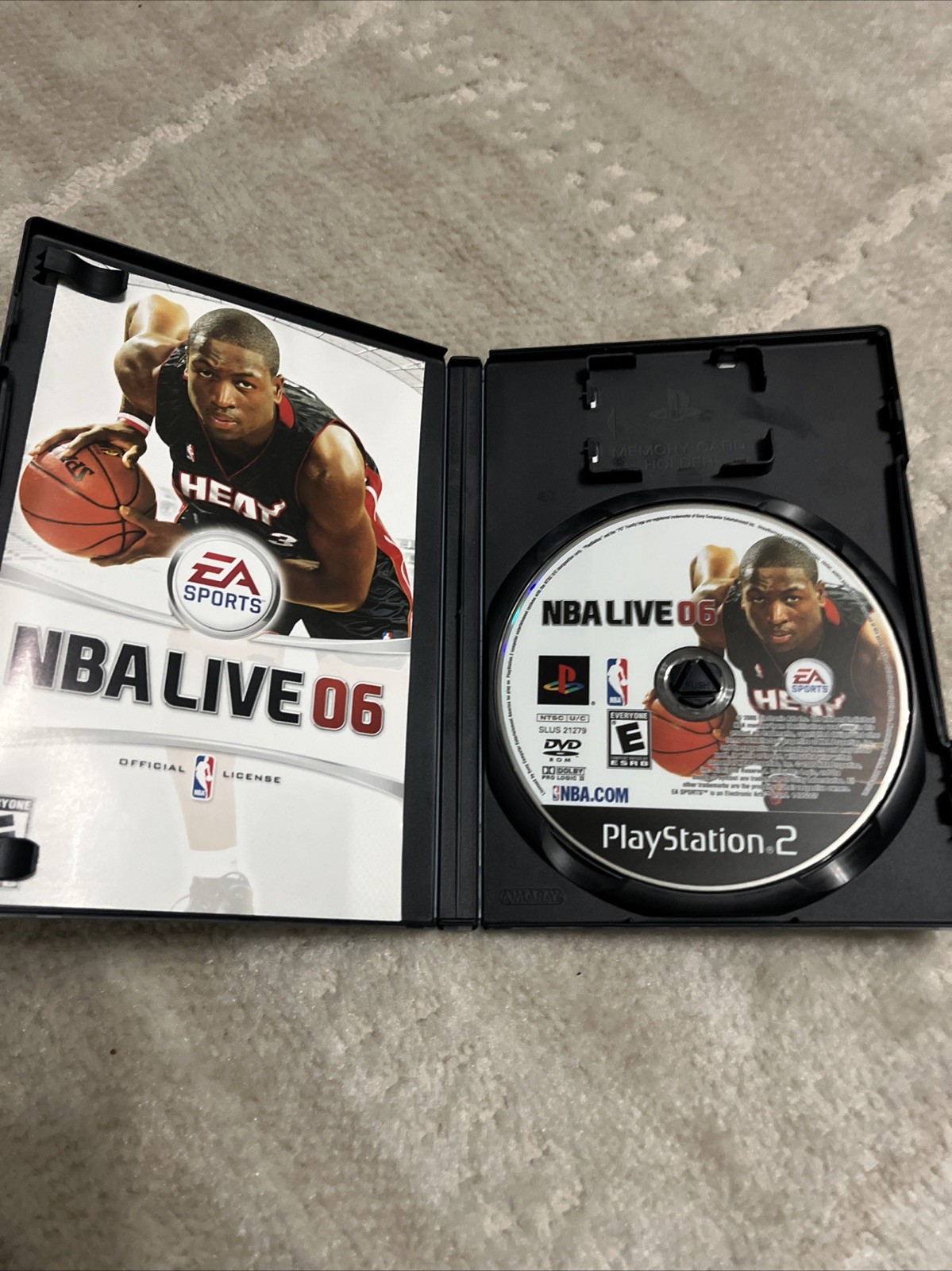 NBA Live 06 PS2 Complete CIB EA Sports Dwyane Wade Basketball Game