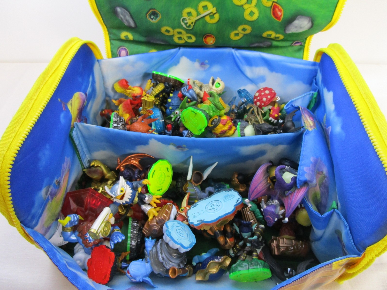 HUGE Skylanders Lot 45+ MIXED TOY VARIOUS LINES/COLLECTIONS PORTALS +Bag 2011-15