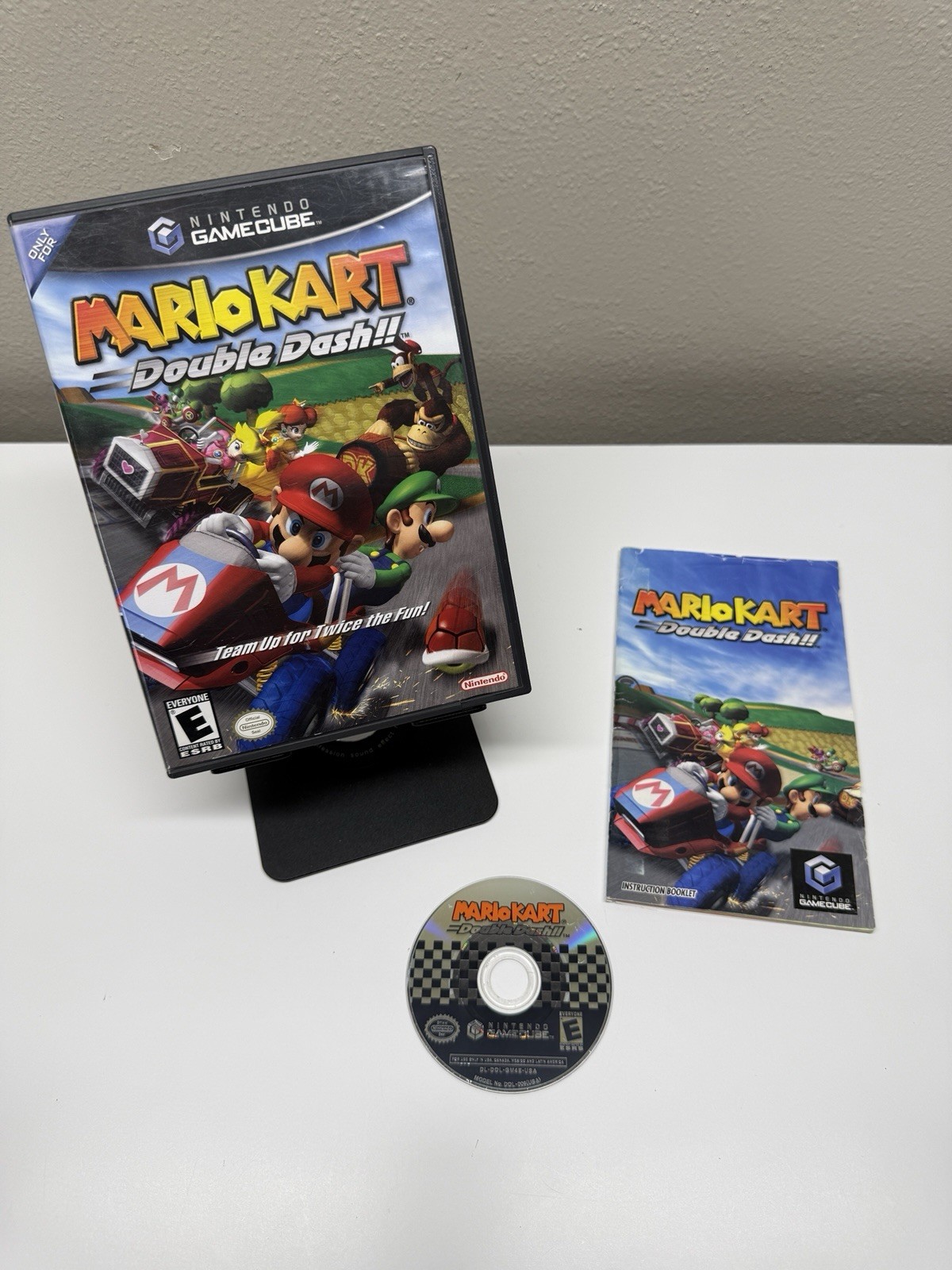 Mario Kart: Double Dash!! (Nintendo GameCube, 2003) CIB Complete Pristine Disc