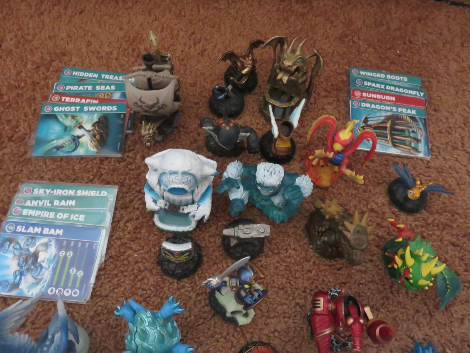 Skylanders Spyro’s Adventure Game Figure Lot of 32. Includes 3 sets. 18 w Cards
