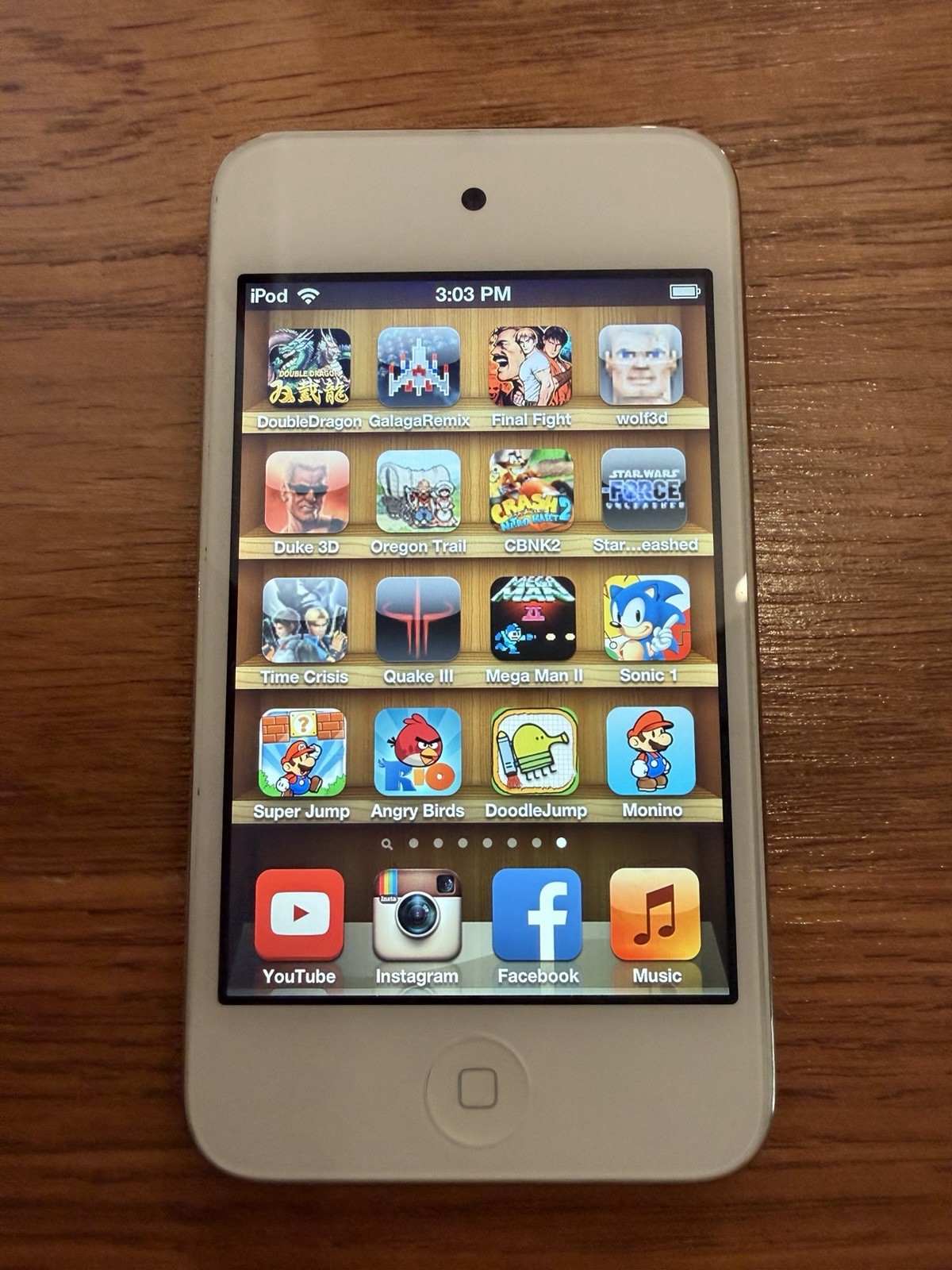 96 Games Ipod Touch 4th 16gb Resident Evil Voltron COD Zombies Retro