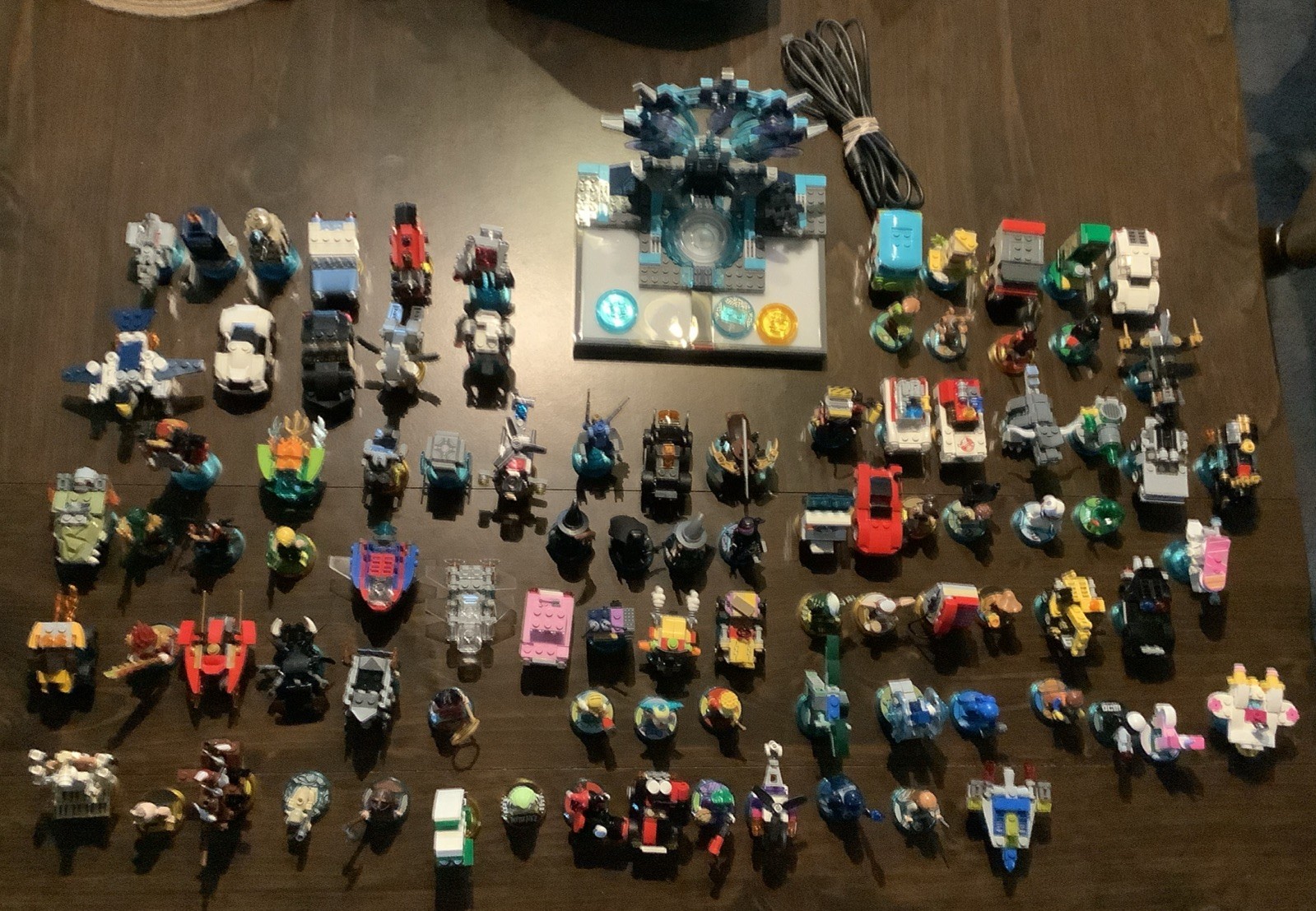 LEGO Dimensions (BULK Lot of 93 Small pieces) & Xbox One Portal, + 3 Base Plates