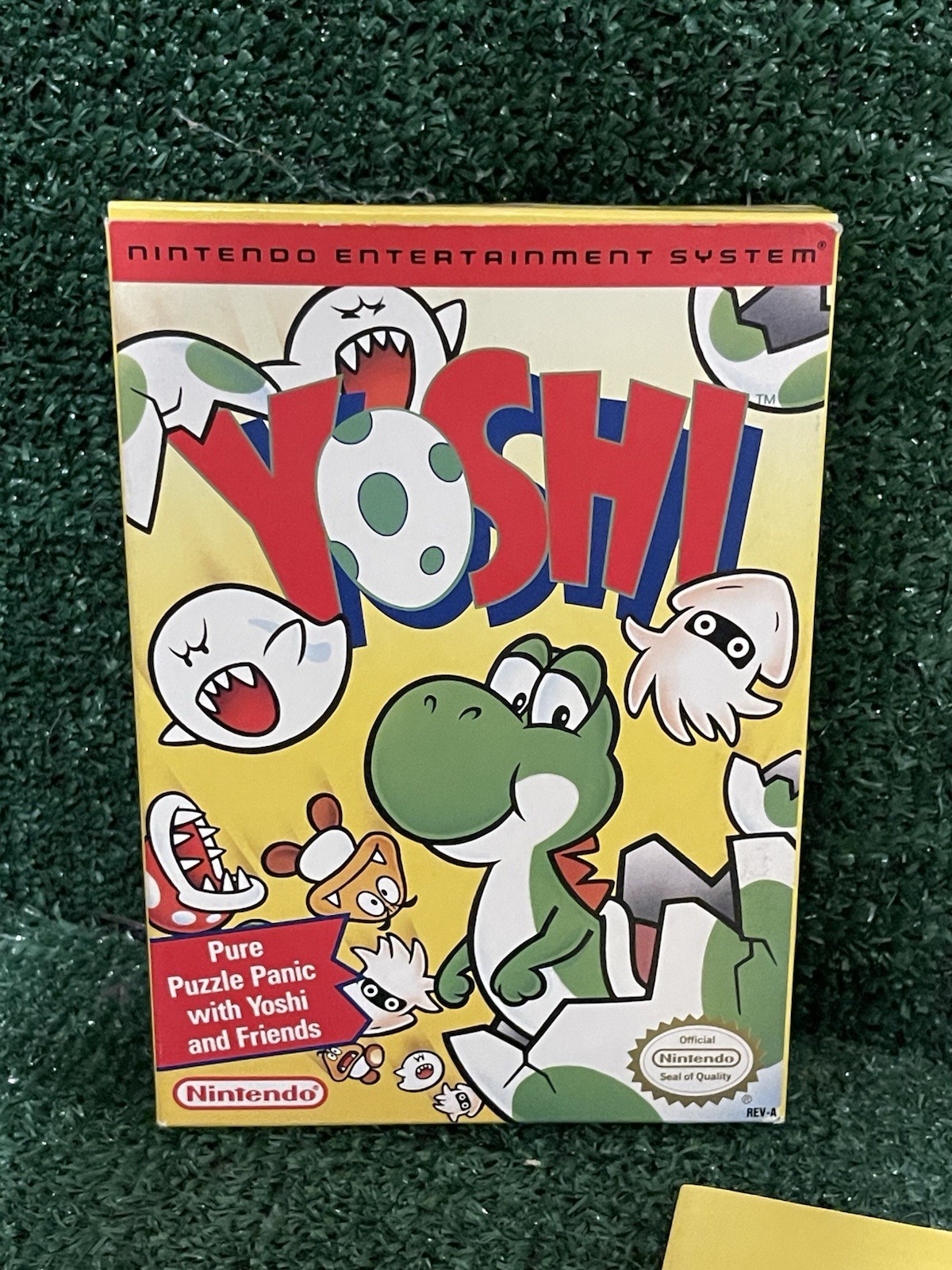 Nintendo Oval Seal Yoshi Complete In Box Near Mint NES Nintendo Fast Shipping!