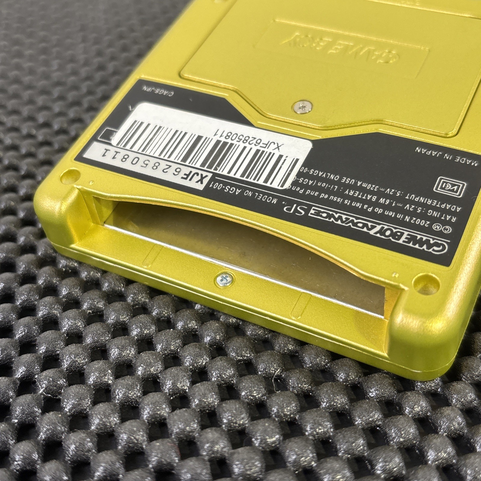 Nintendo Game Boy Advance SP Gold w/Tony Hawk’s Underground 2 OEM Charger