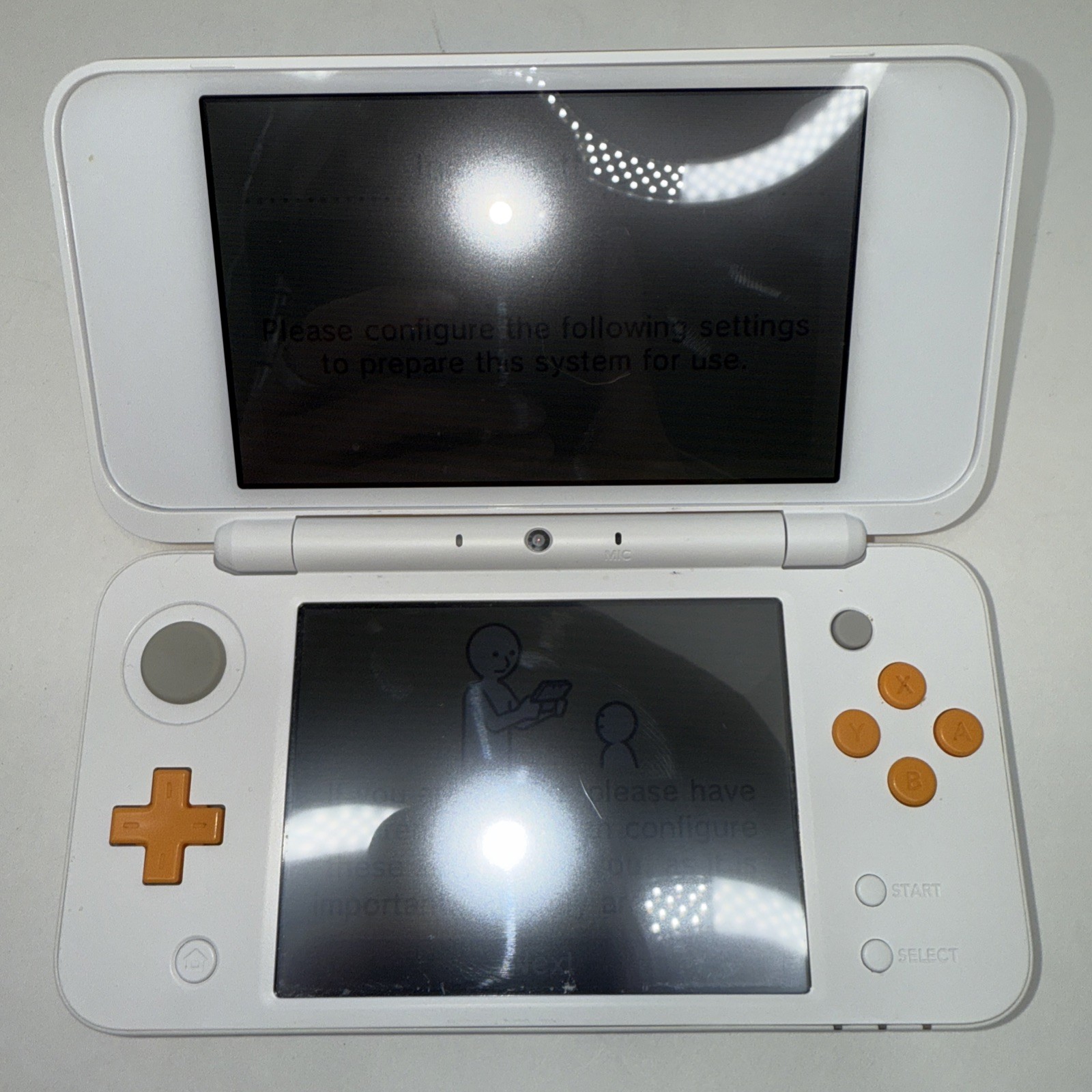 New Nintendo 2DS XL Console White/Orange JAN-001 + 4gb SD Card Good Condition