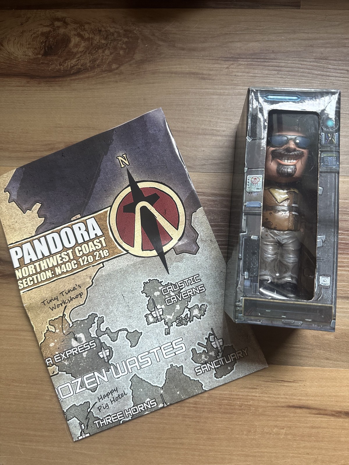 Borderlands 2 Deluxe Vault Hunter’s Collector’s Edition PS3 – Box and Bobblehead
