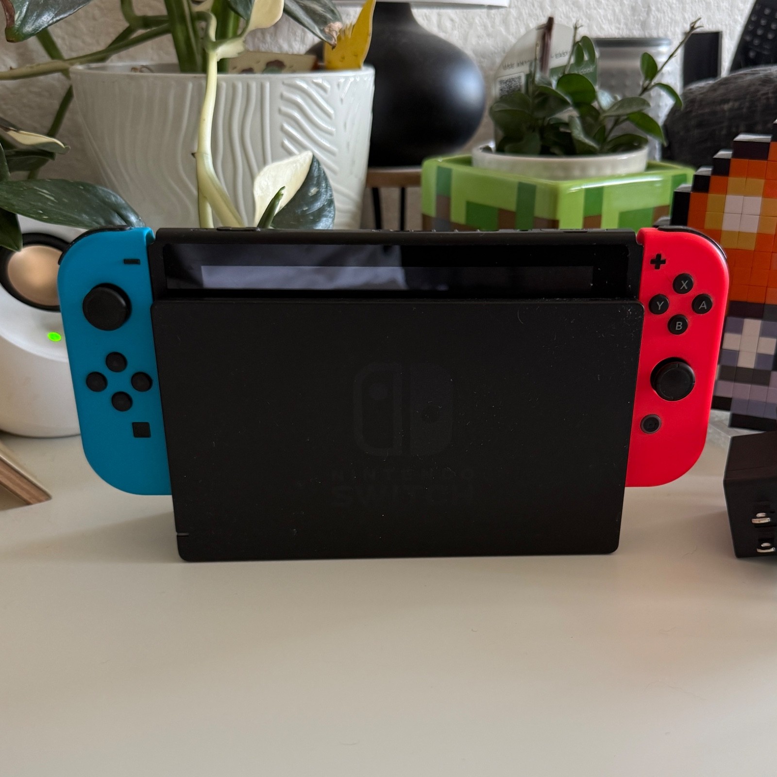 Nintendo Switch Console Blue Red Joy-Cons Bundle Dock Charger 128GB Tested