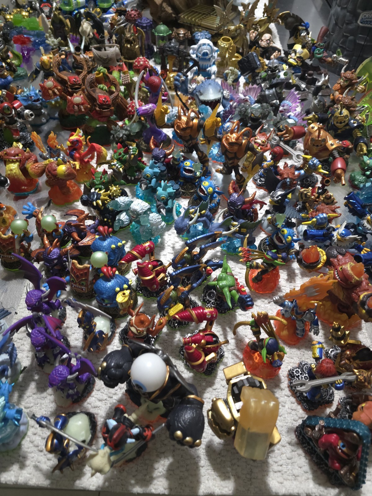 HUGE Skylanders Lot 100+ Figures WORKING GREAT NO RETURNS ACCEPTED