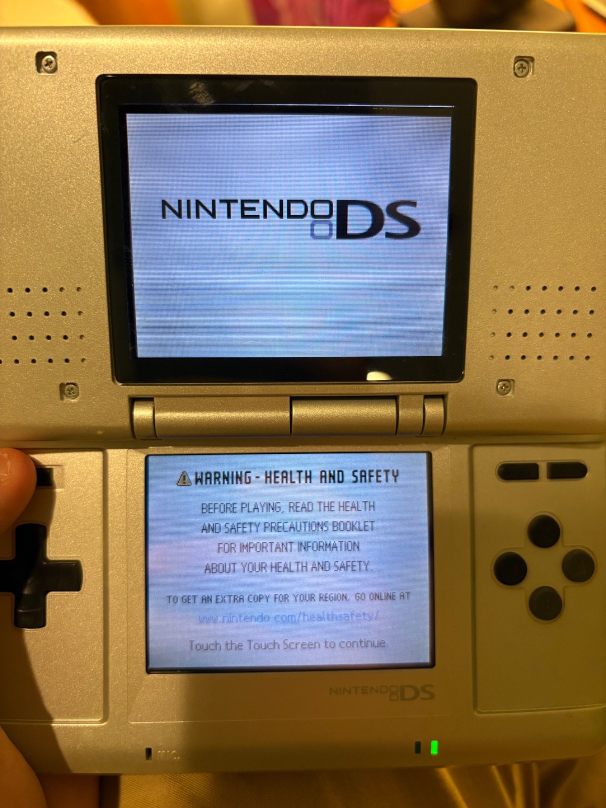 Nintendo DS Silver Handheld System – Great Condition! – TESTED AND WORKING (12D)