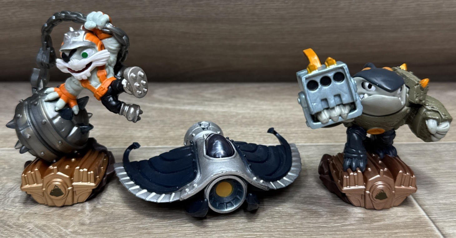 Lot of 3 Skylanders Figures Superchargers Smash Hit Shooter Terrafin Sea Shadow