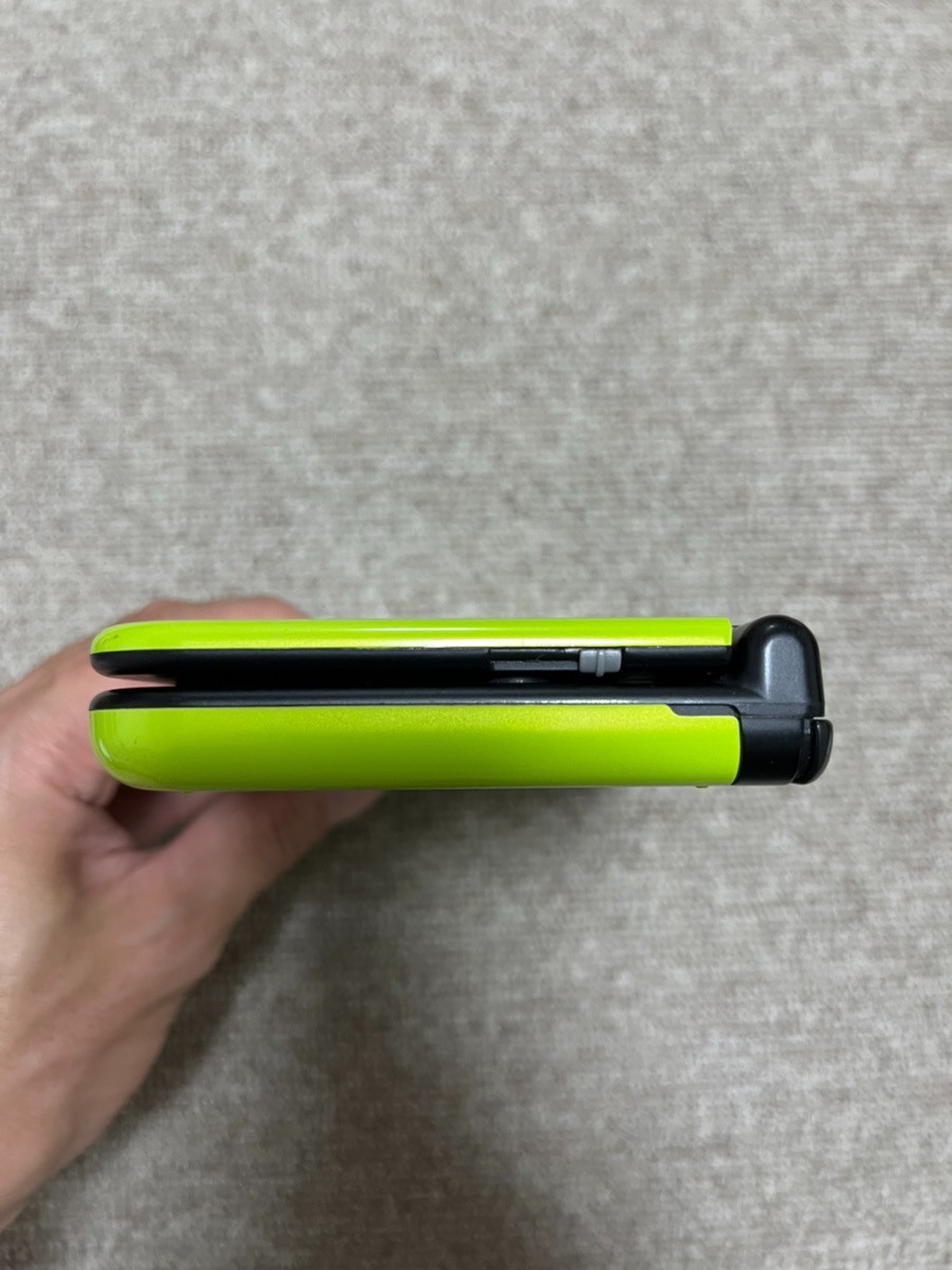 New Nintendo 3DS XL LL Black Lime Console region Japanese B956
