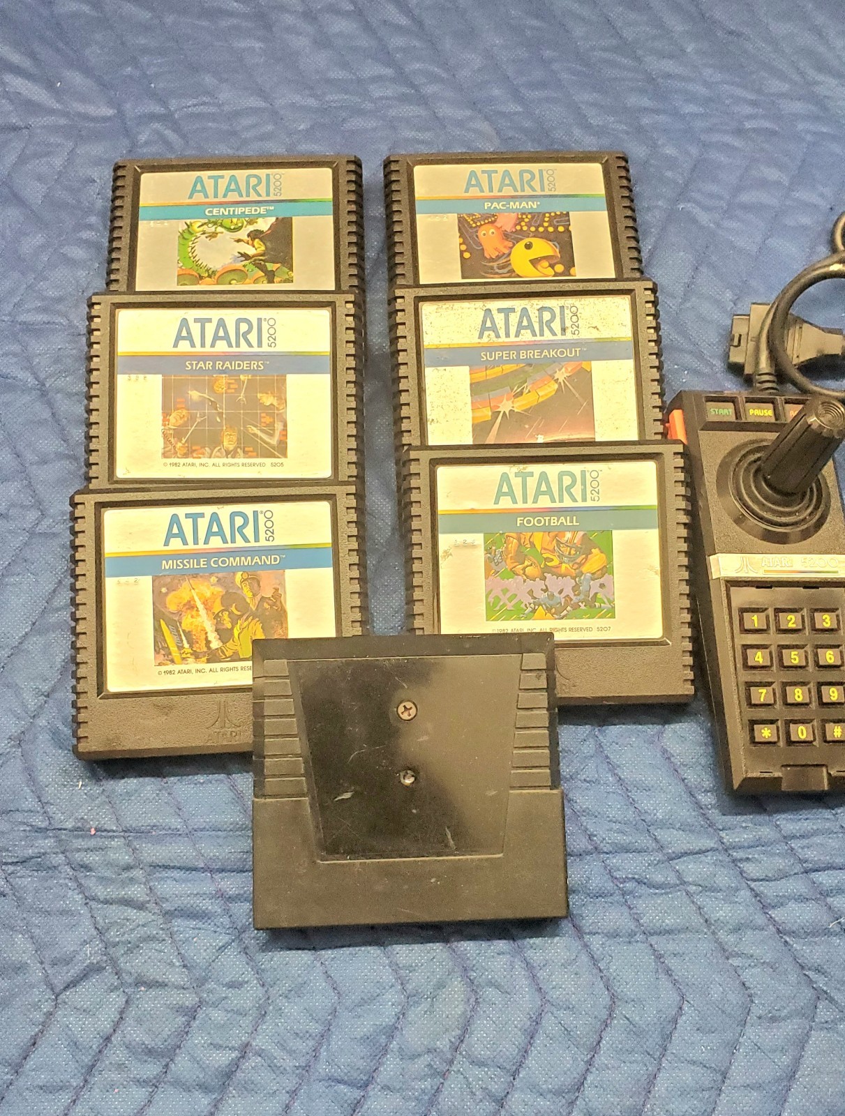Atari 5200 Game Lot w/ 2 Controllers, 6 Games & Parker Brothers Cartridge Holder