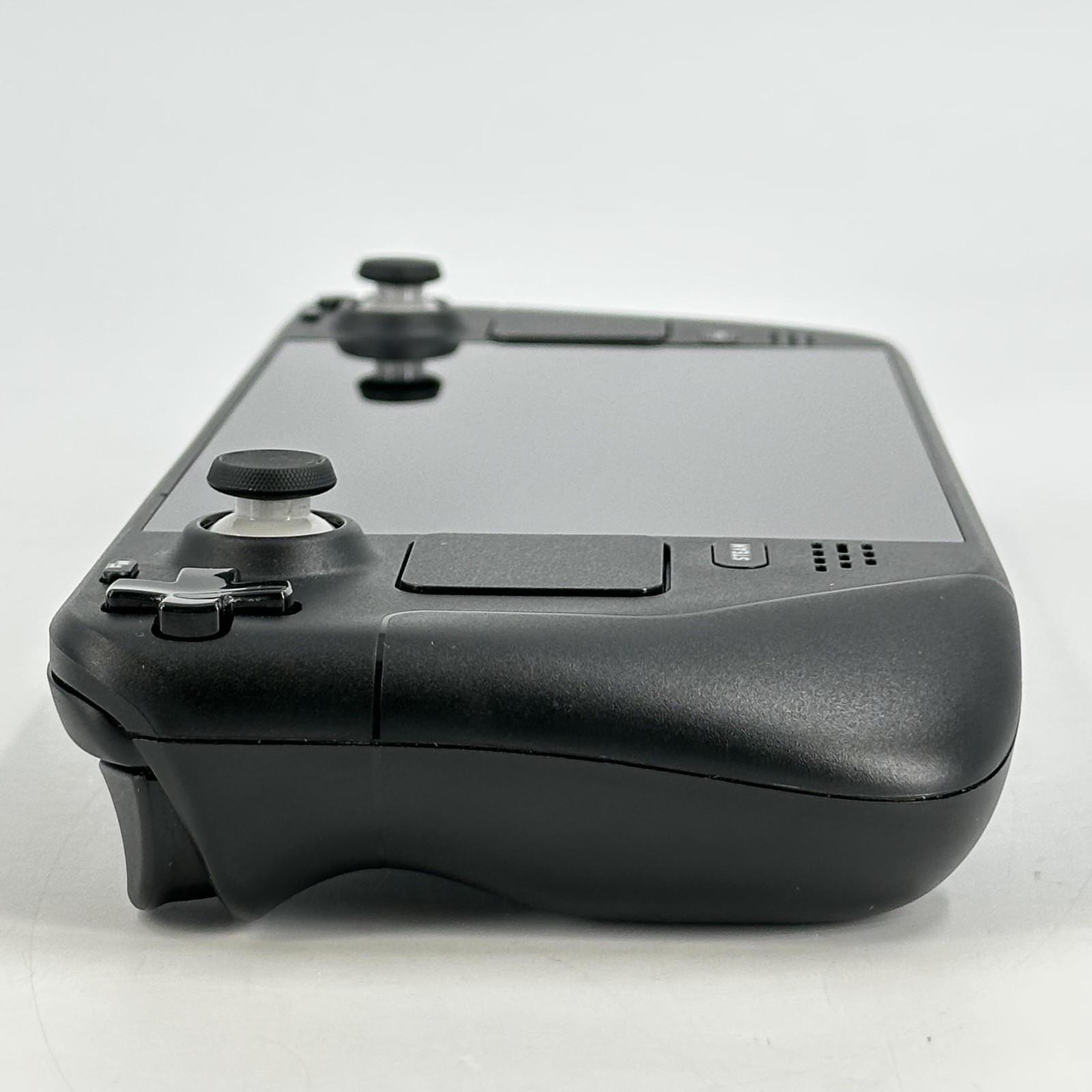 Valve Steam Deck Handheld Console Black 1TB w/ Case & Charger – Excellent