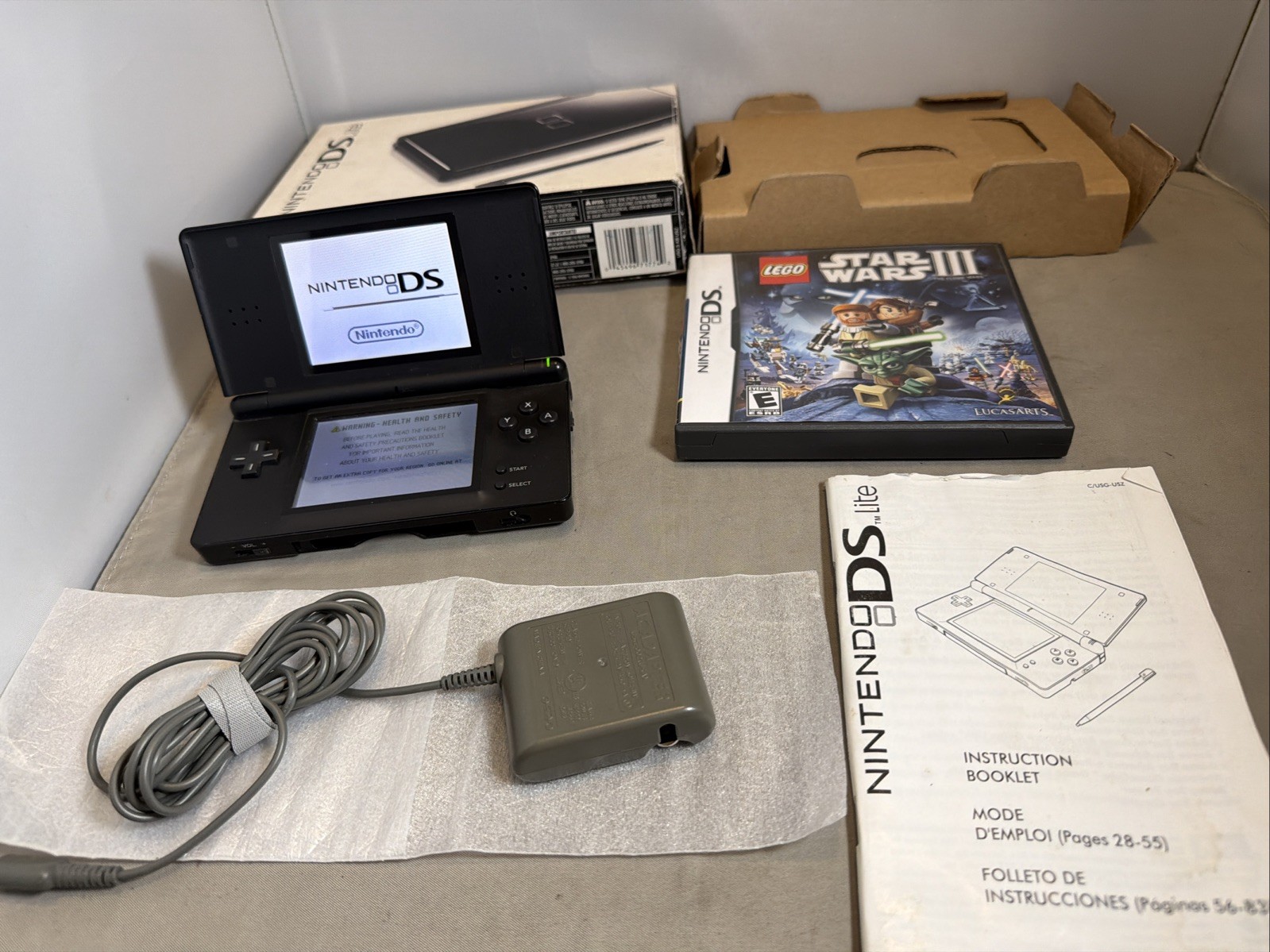 Nintendo DS Lite Onyx Black USG-001 Complete In Box CIB” Please Read”
