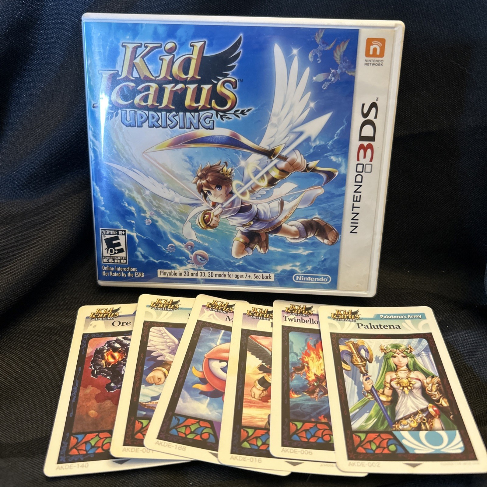 Kid Icarus Uprising (nintendo 3DS, 2012)