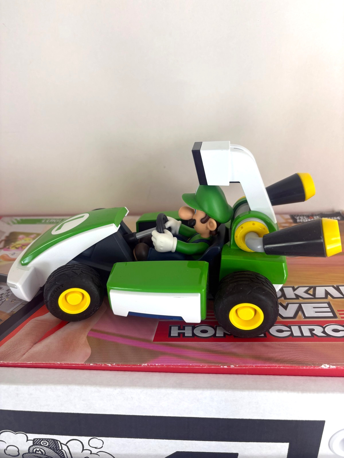 Mario Kart Live: Home Circuit -Luigi Set – Nintendo Switch