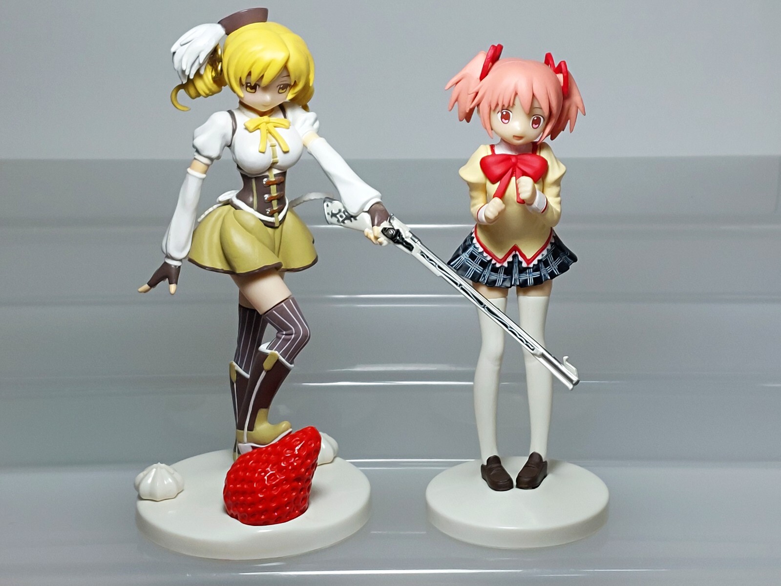 Puella Magi Madoka Magica Cake Topper Figure Mami Tomoe Madoka Kaname 5.2-5.7in