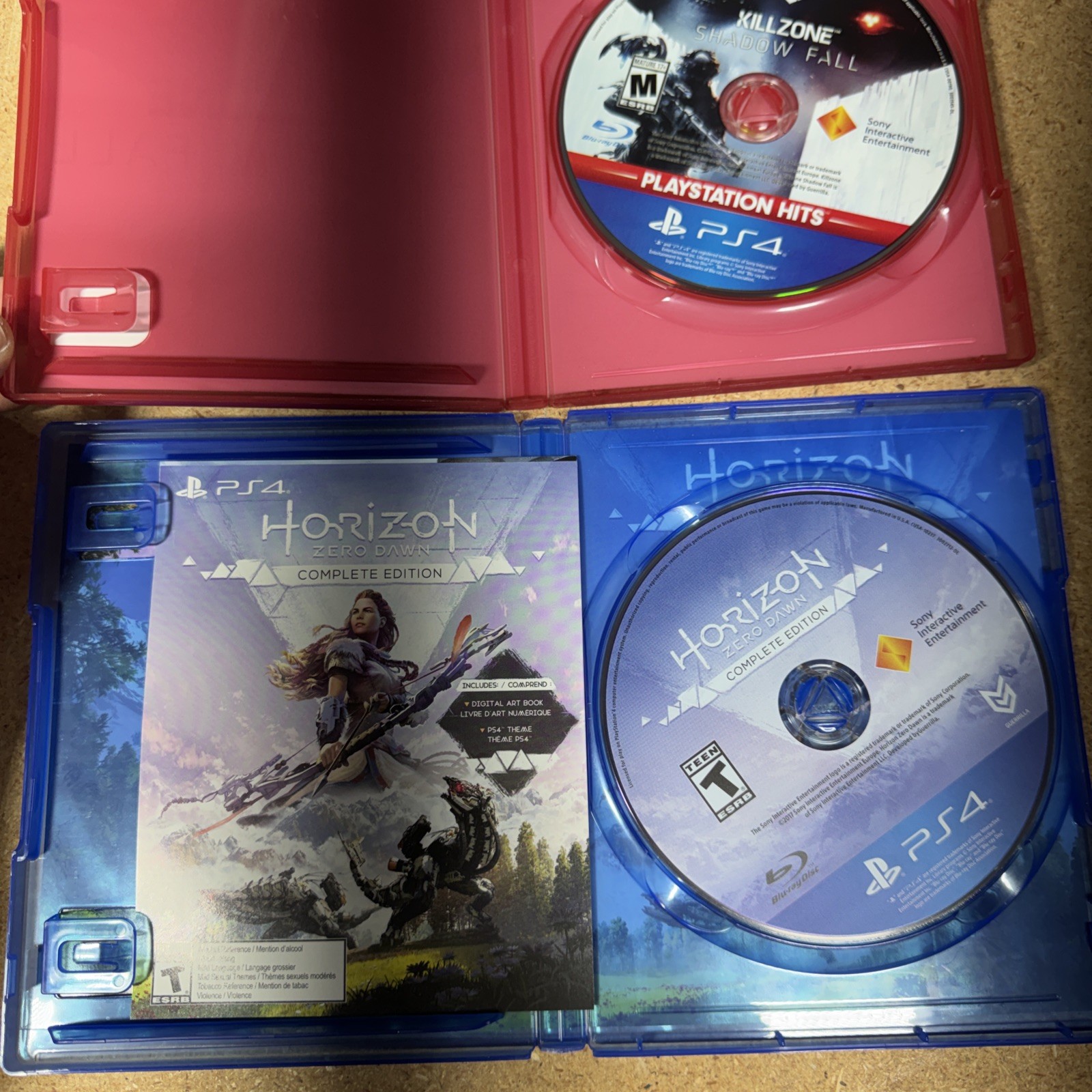 Sony PlayStation 4 PS4 CUH-1215A 500GB Bundle w/3 Controllers and 17 Games