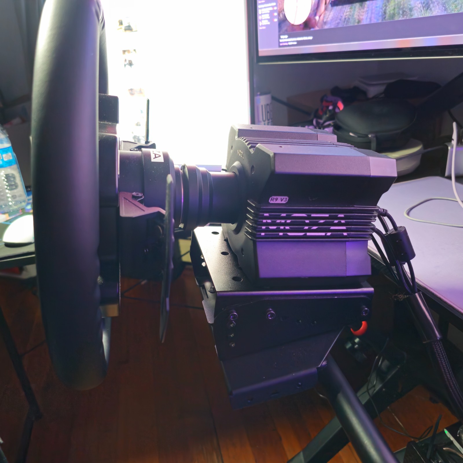 Moza Racing – R9 V3 Direct Drive + MOZA CS V2 + Desk Mount PXN Z9