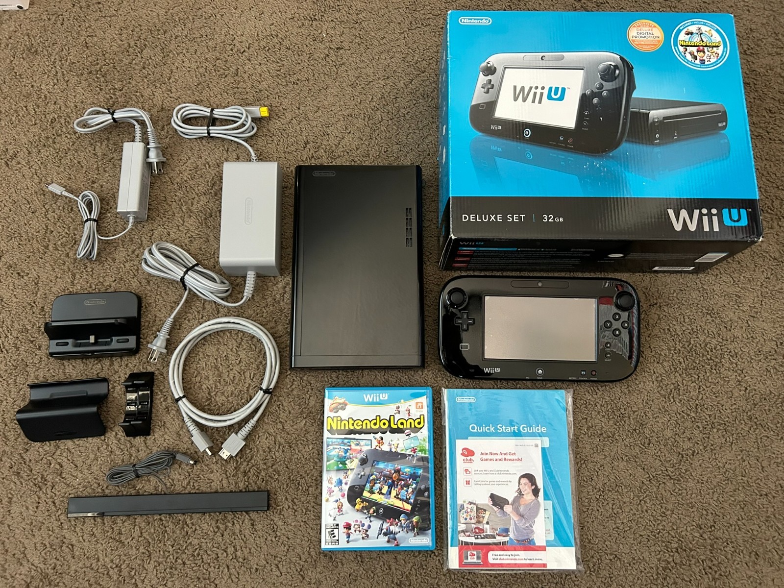 Nintendo Wii U 32GB Console Deluxe Set Black Complete with Box System Nice Clean