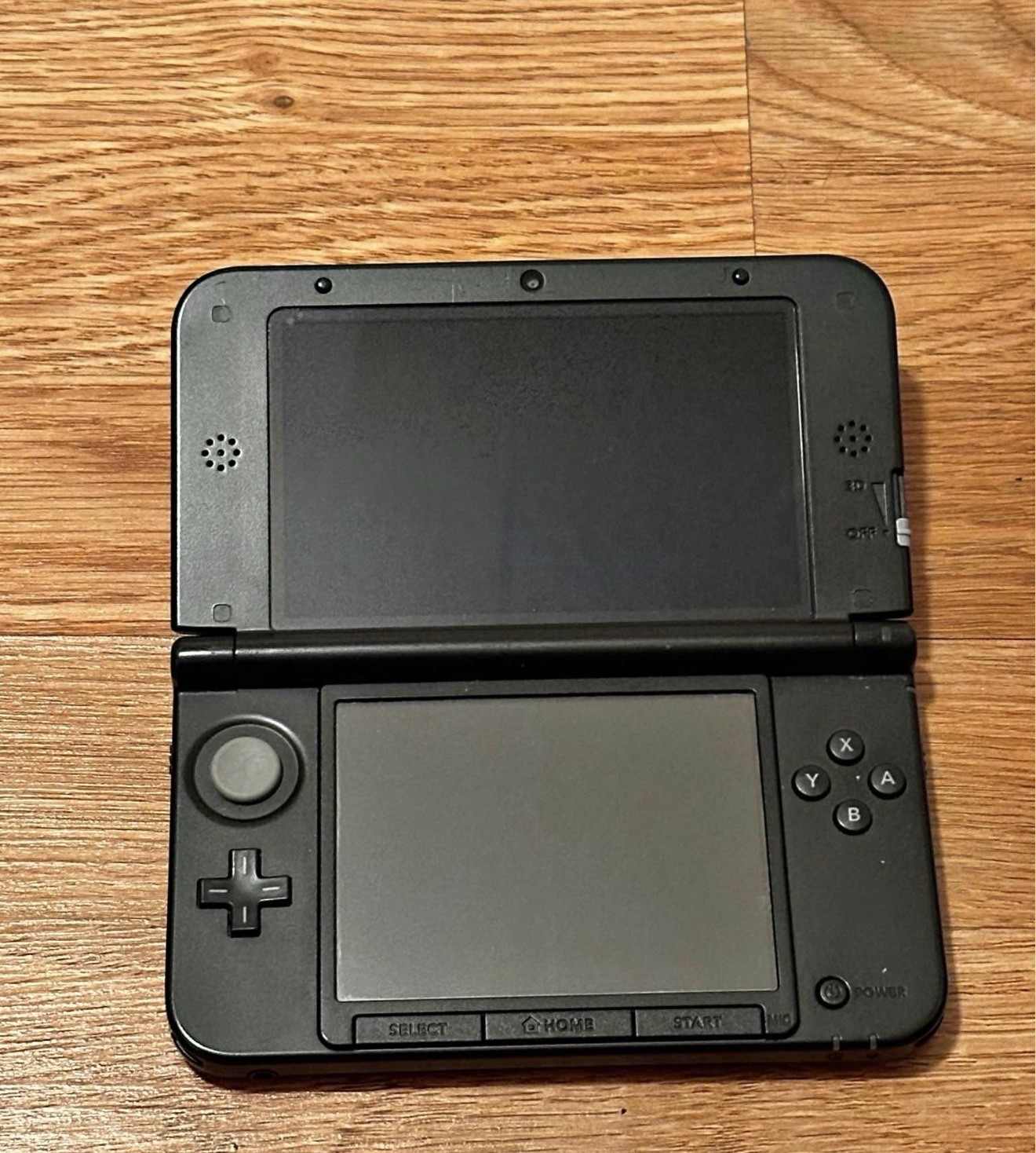 Nintendo 3DS XL Red/Black Handheld System 3D Wi-Fi NTSC-U/C SPR-001