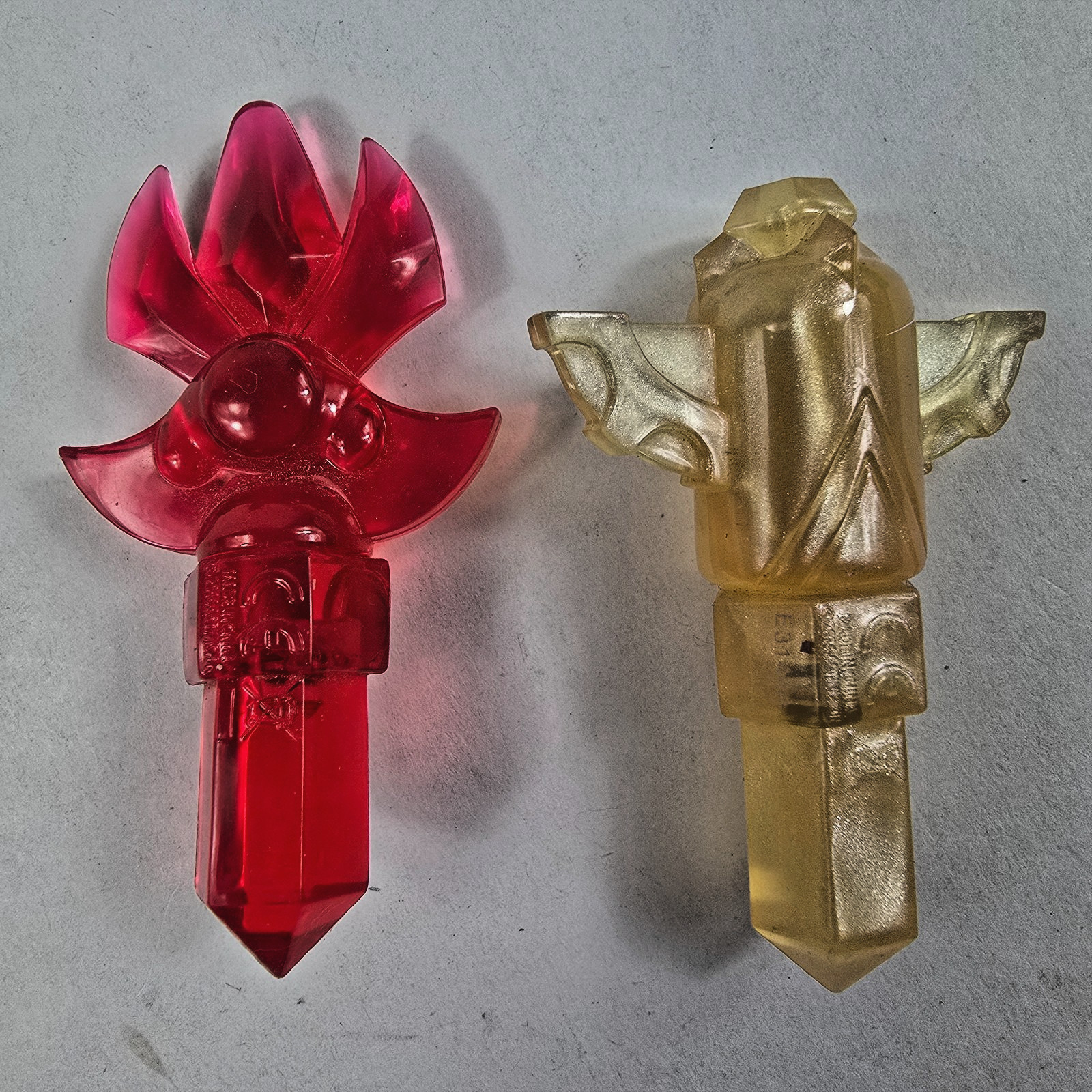 Lot 6 Skylanders Trap Team Crystals Tiki Hammer Toucan Hourglass Scepter Trap