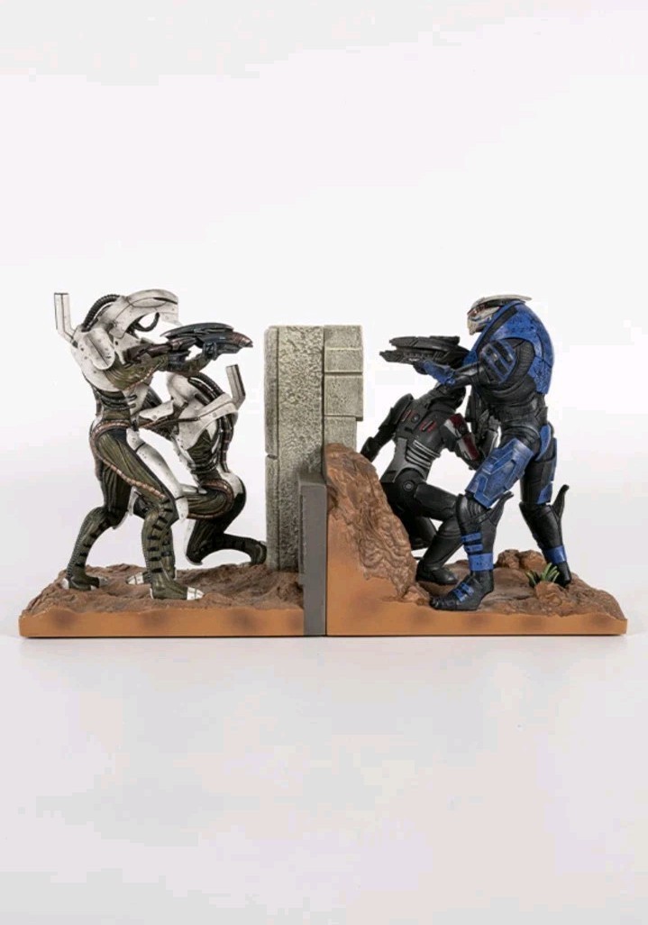 Mass Effect Cover Fire Garrus Shepard Vs Geth Bookends Statue Figure – FREE SHIP
