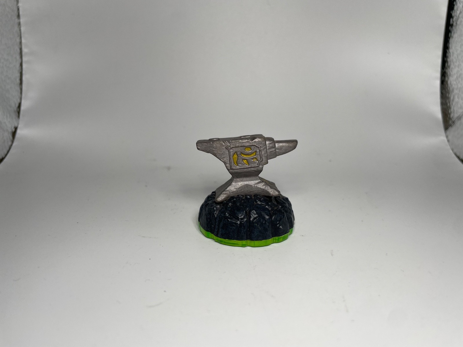 HUGE SKYLANDERS ITEM/CRYSTAL/VEHICULES LISTING (from every games)
