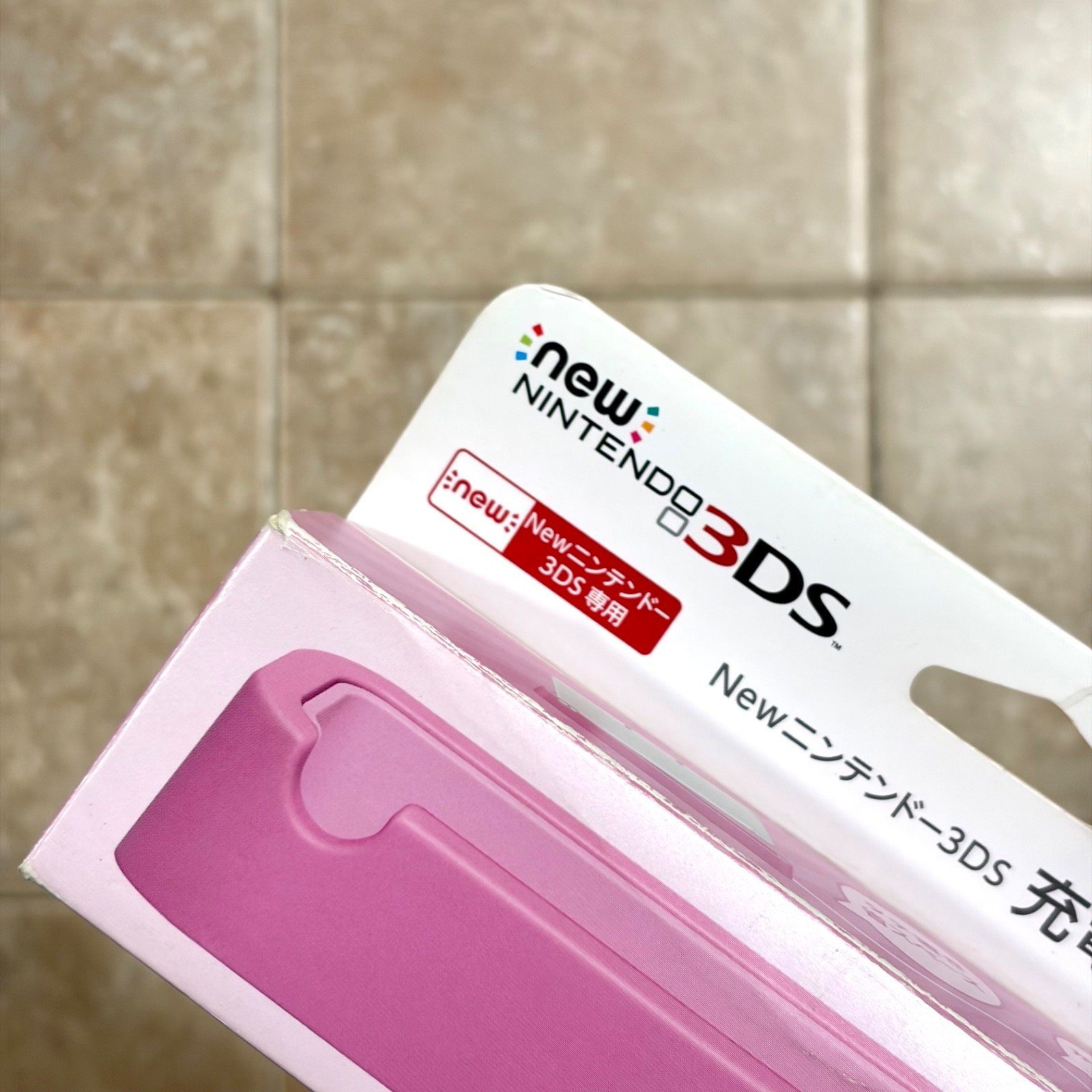 Official NEW Nintendo 3DS Charging Stand Cradle Pink OEM Japan CTR-007 Open Box