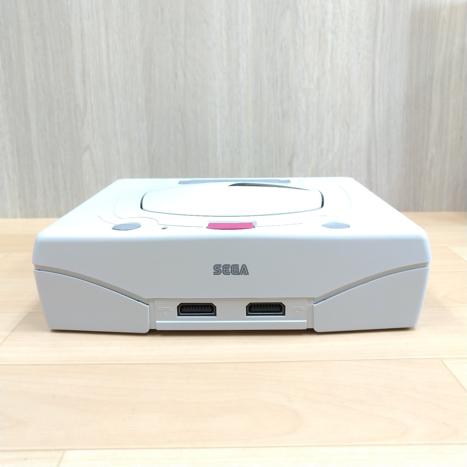 SEGA SATURN CONSOLE in box with 2 Controllers & 5 Games CIB HST-3220 White