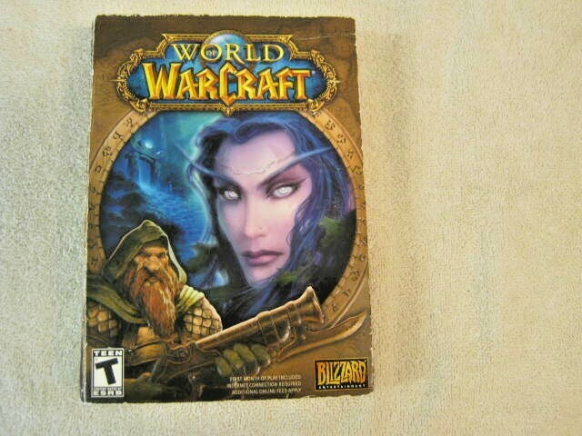 World of Warcraft (Windows/Mac, 2004) With Manual, keys, product catalogs