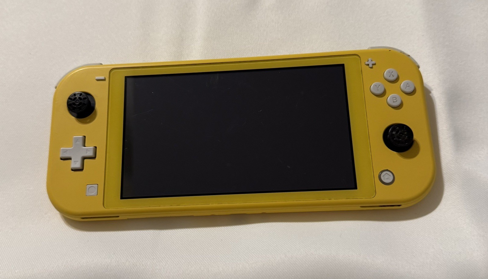 Nintendo Switch Lite Yellow Handheld System 32GB 720p Touch Screen HDH-001