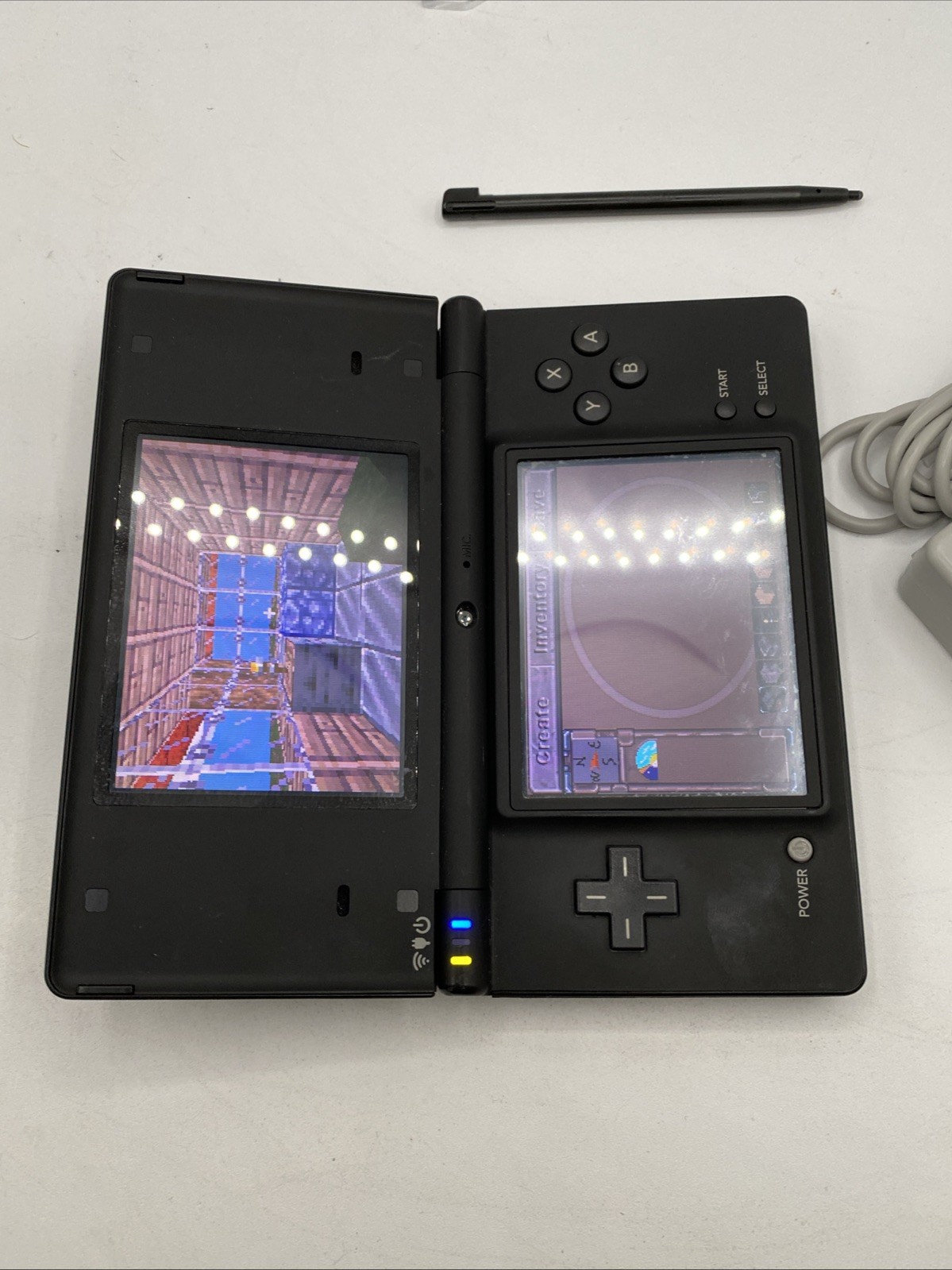 Nintendo DSi Black Console Bundle w/ Charger & 16GB SD Card