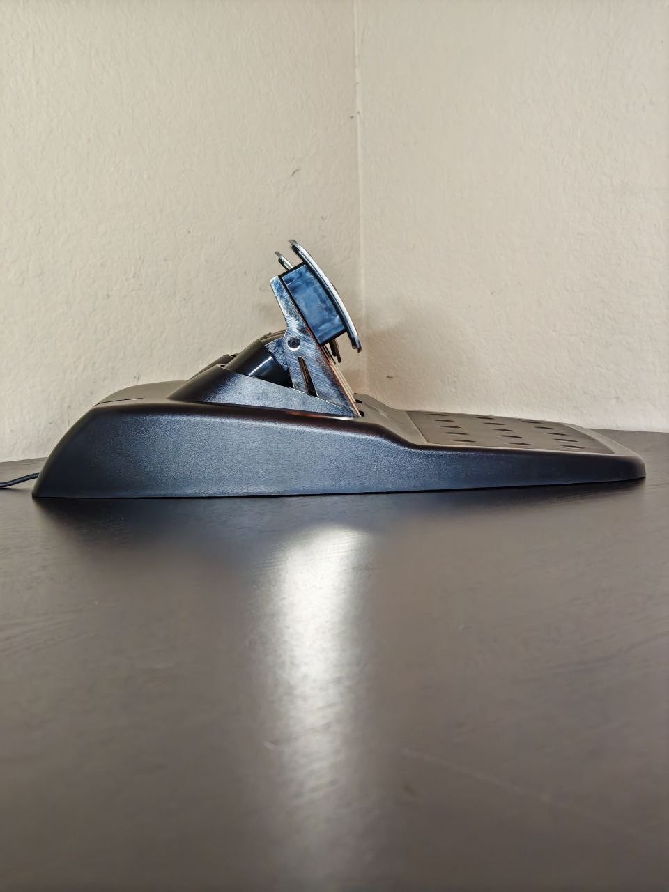 Logitech G29 Driving Force Wheel & Pedals – Tested Working – Minor Wear