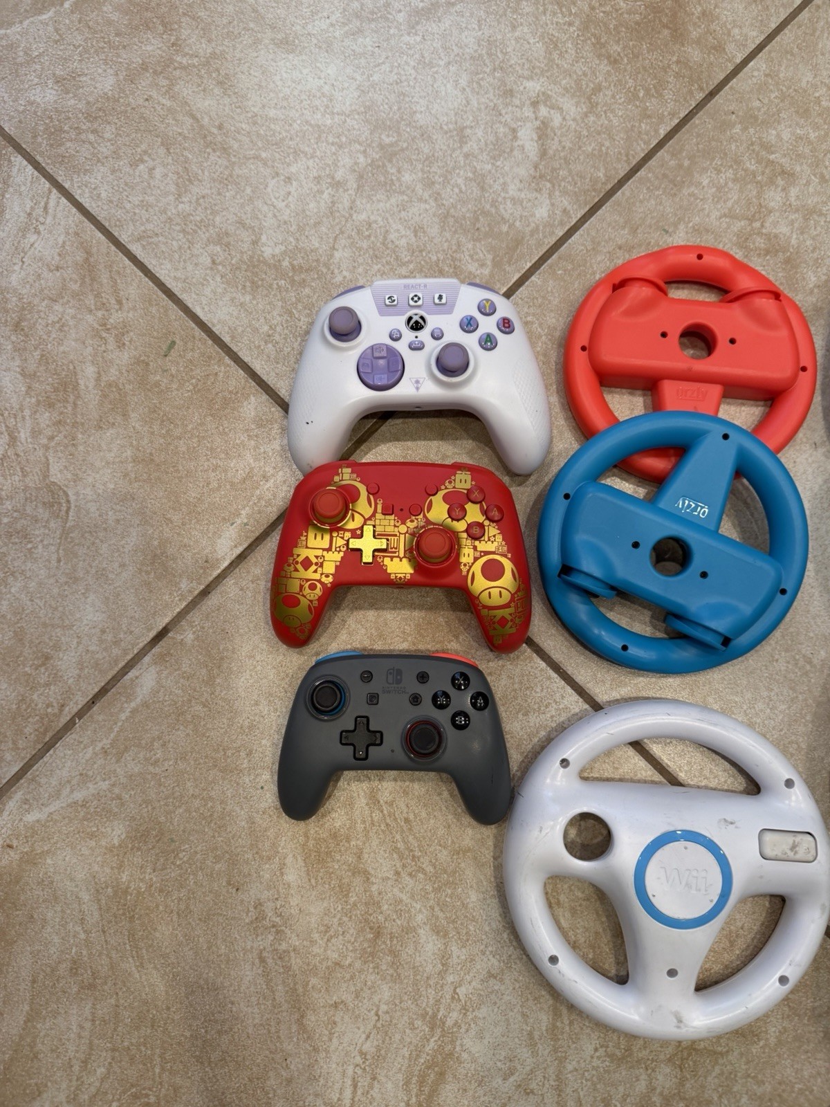 Lot Of 14 Xbox, Wii, Switch Controllers Various Colors Controllers PARTS ONLY