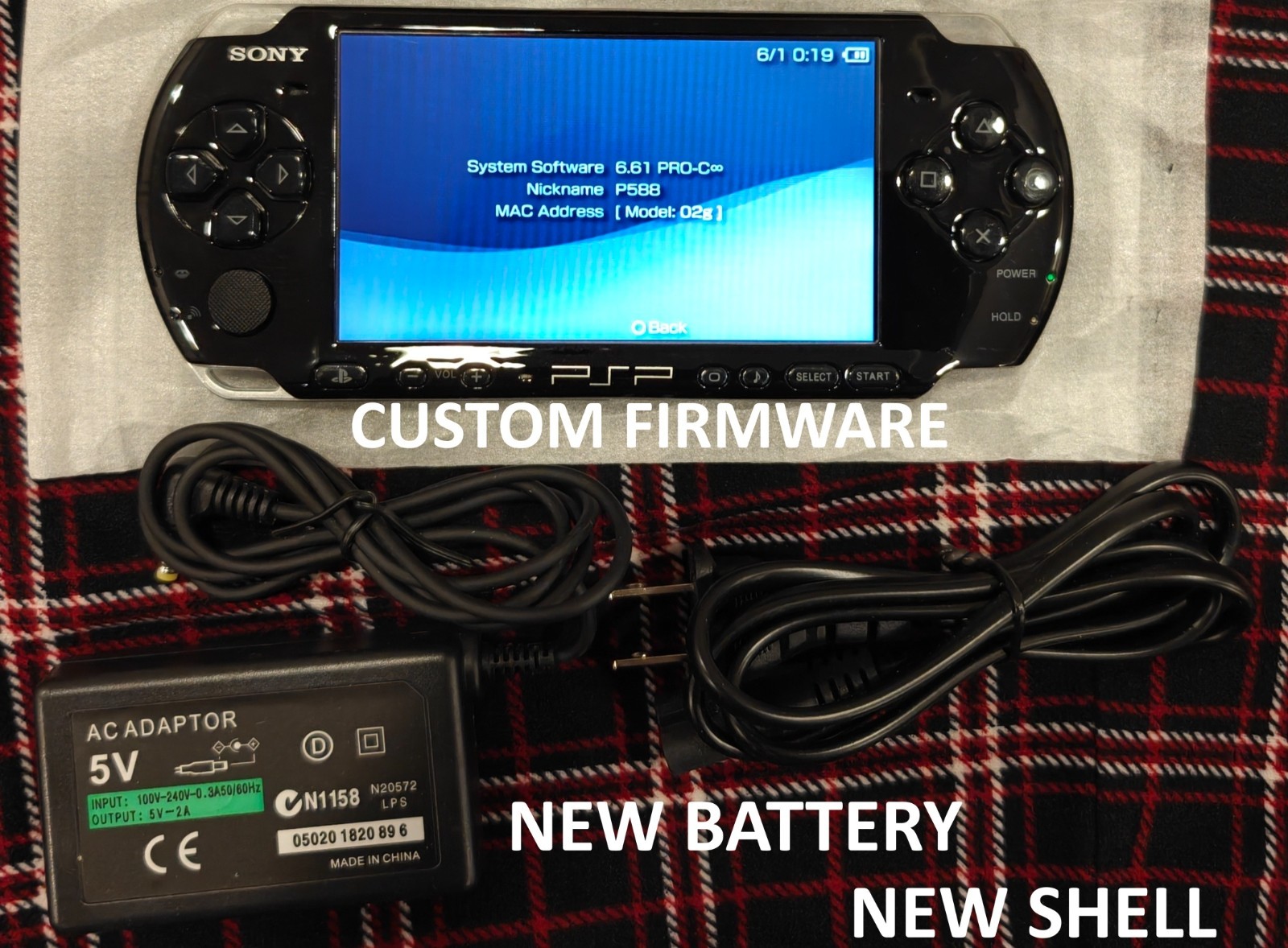 Sony PSP 2000 Piano Black – New Charger + New 1400mah Battery – CUSTOM FIRMWARE