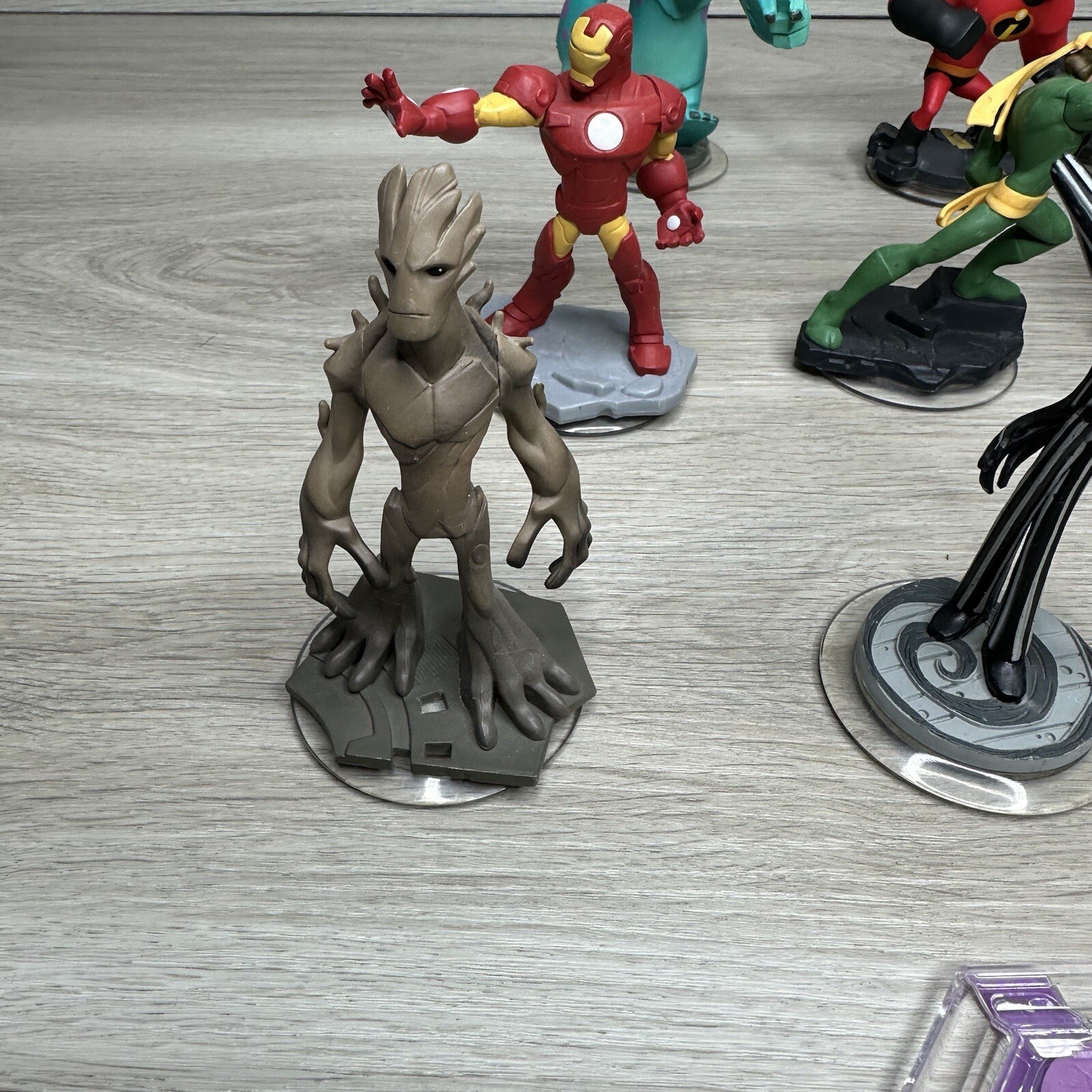*Bundle* Lot 11 Disney Infinity XBOX Figures Hulk Thor Captain America Iron Man