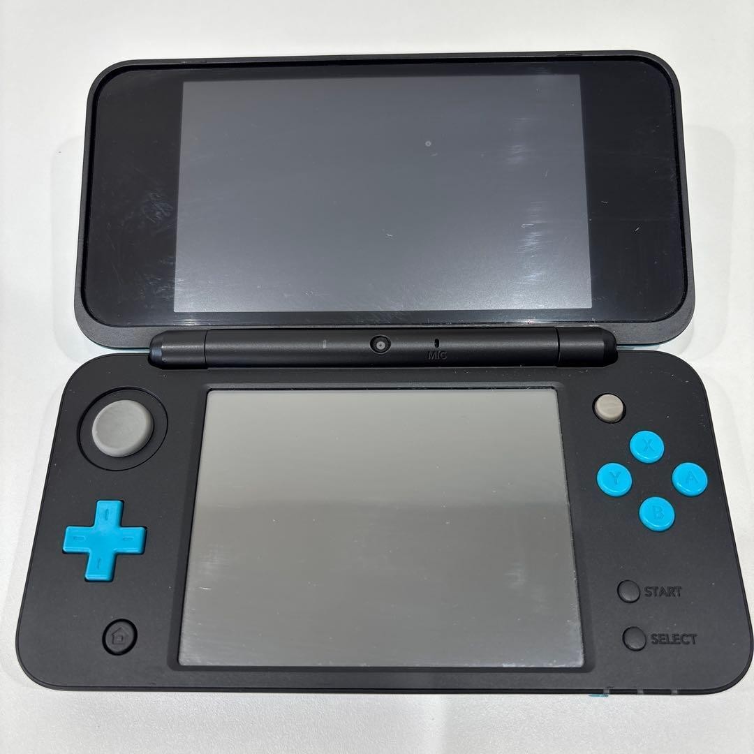 Nintendo New 2DS LL Black x Turquoise confirmed to be working