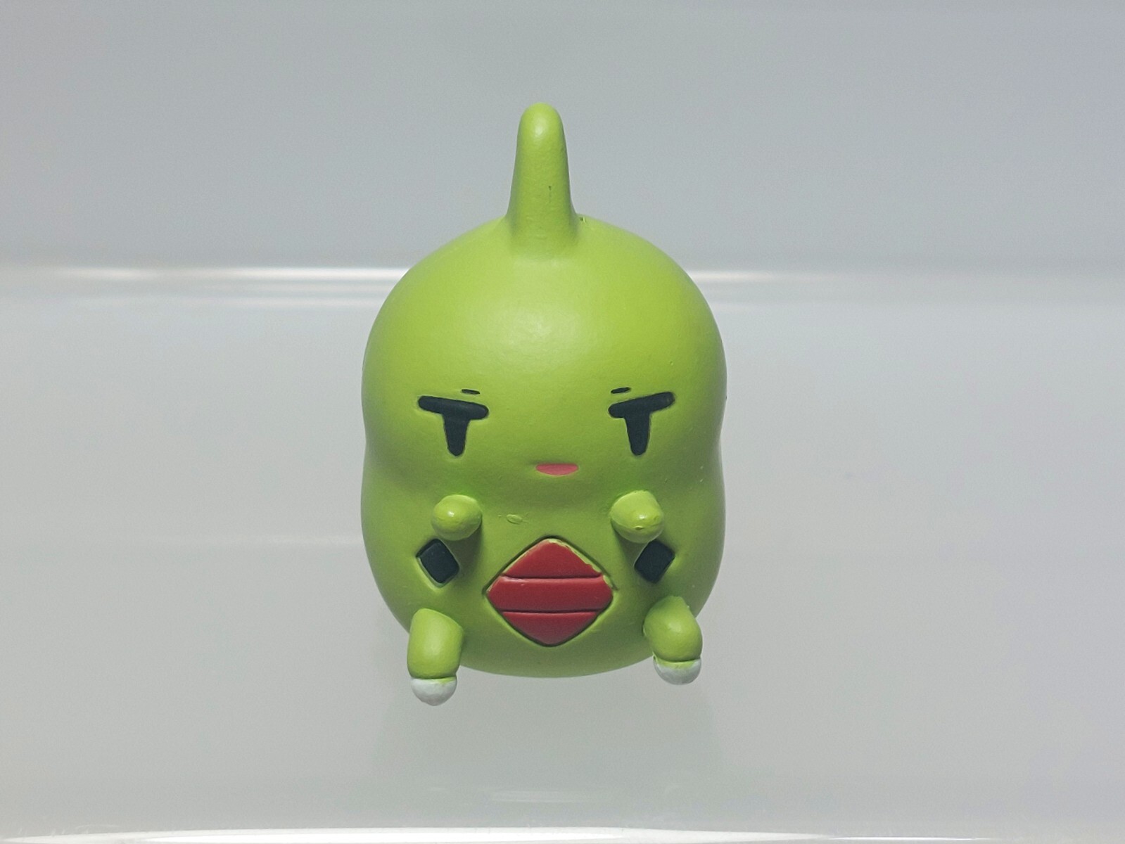 Pokemon Center Japan 2020 Figure Oyasumi Chuu Larvitar Yogiras G05 0.9in
