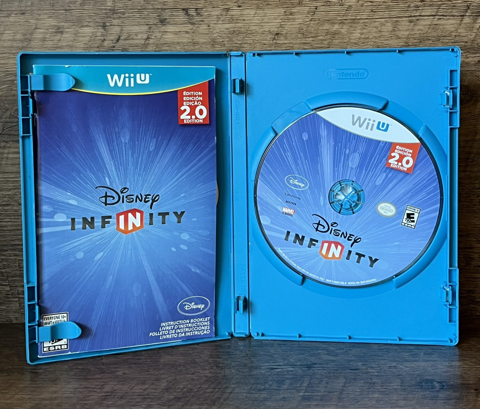 WIIU Disney Infinity Bundle Hulk Tinkerbell Captain America Figures With Base