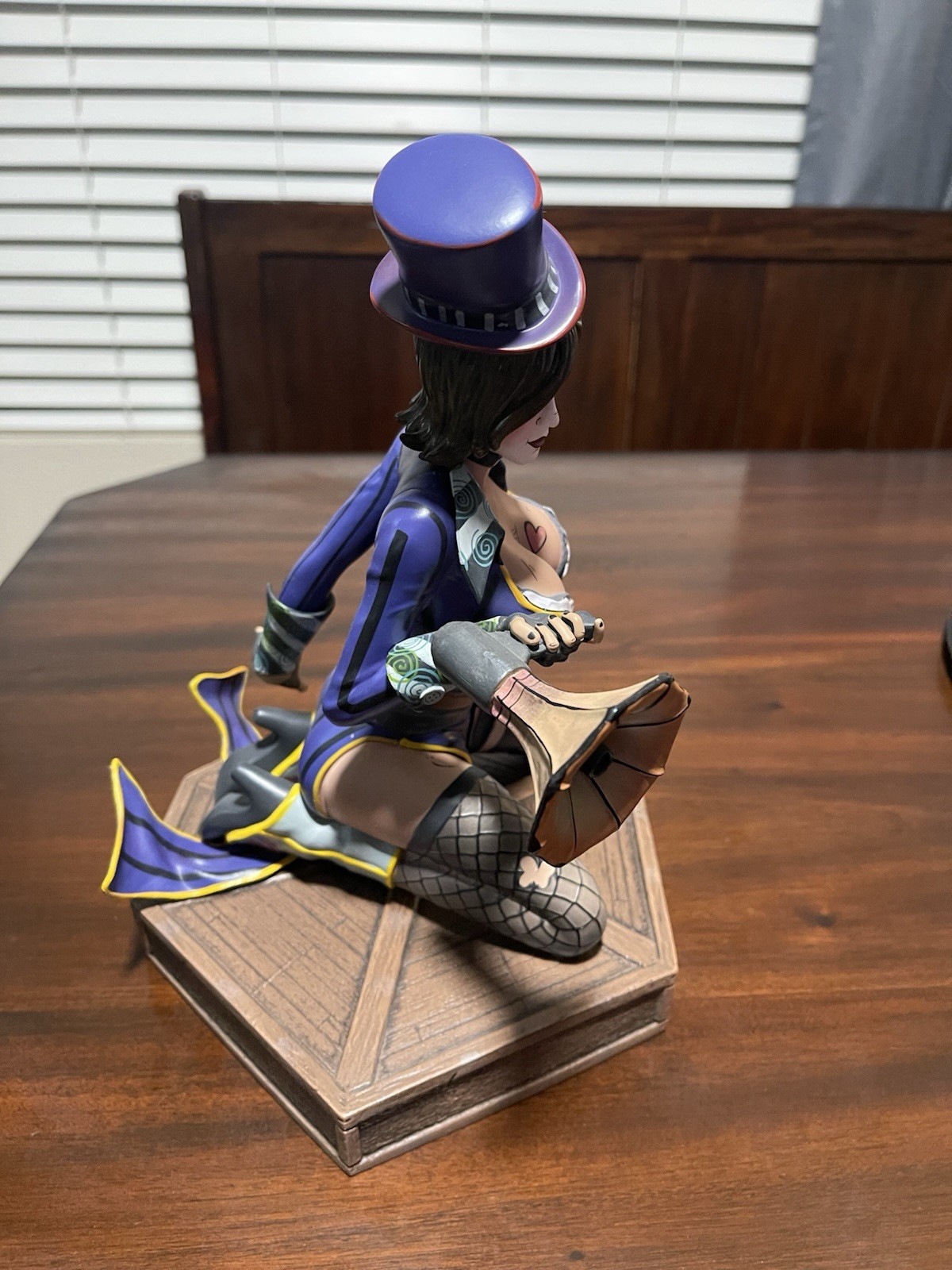 Borderlands 2 Mad Moxxi Collectible Statue #1519/5000