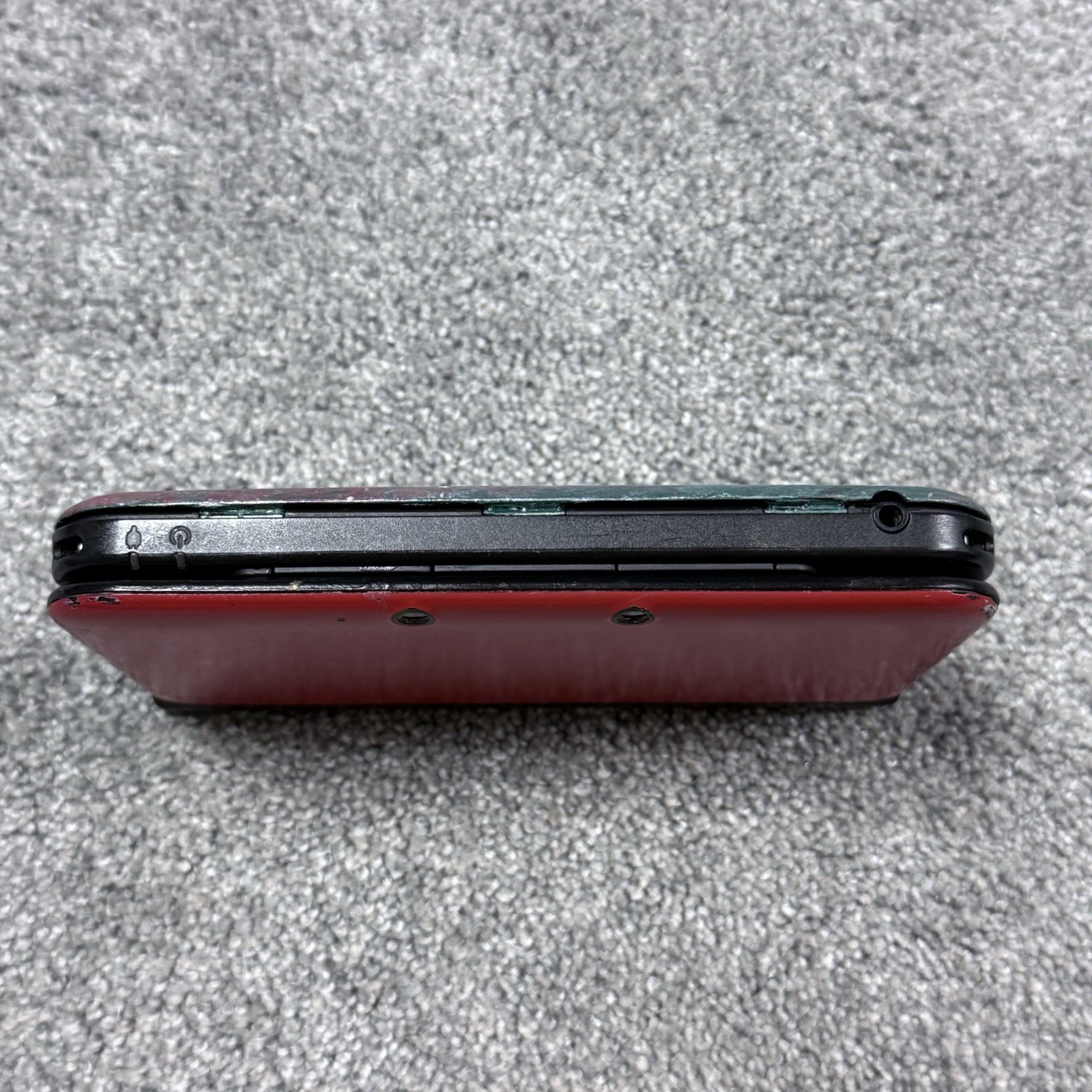 Nintendo 3DS XL Red Black Handheld Console+Animal Crossing & Pokémon Omega Ruby